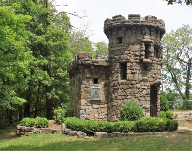 Women’s Federation Monument