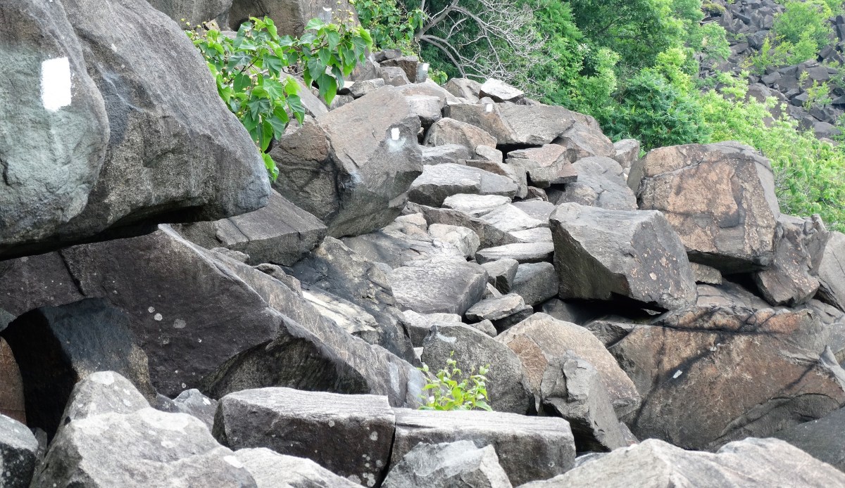 Giant Stairs - Shore Trail
