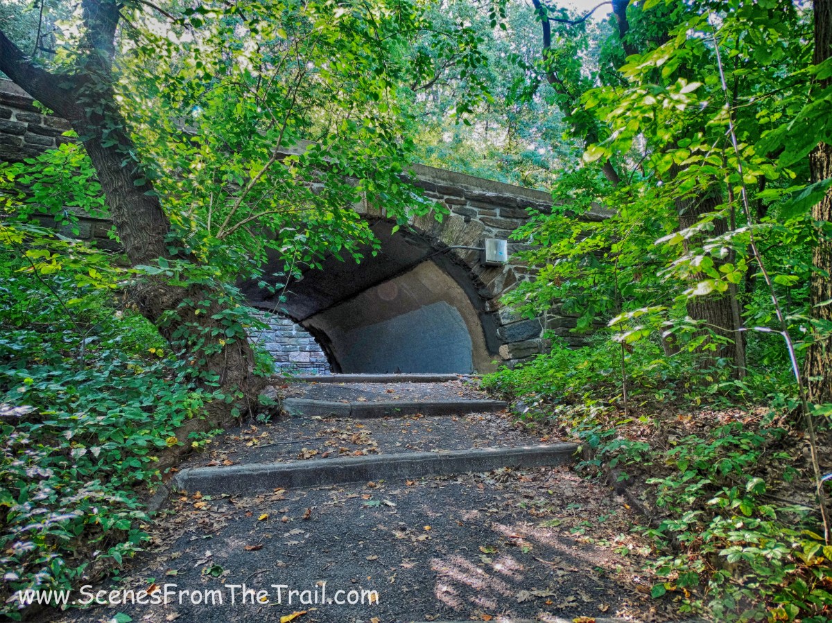 tunnel that crosses under the southbound lanes of the Henry Hudson Parkway