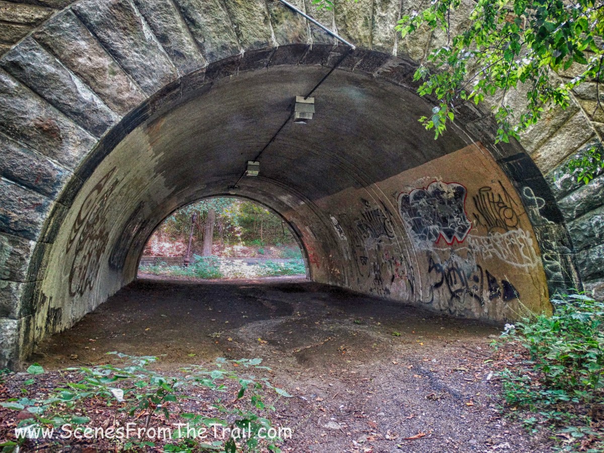 northbound tunnel crossing