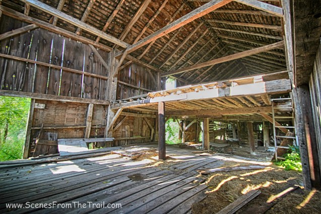 L shaped barn