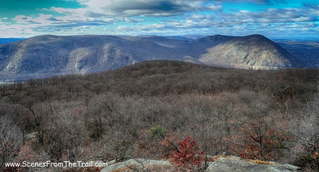 Crow's Nest Mountain to the left and Storm King Mountain to the right