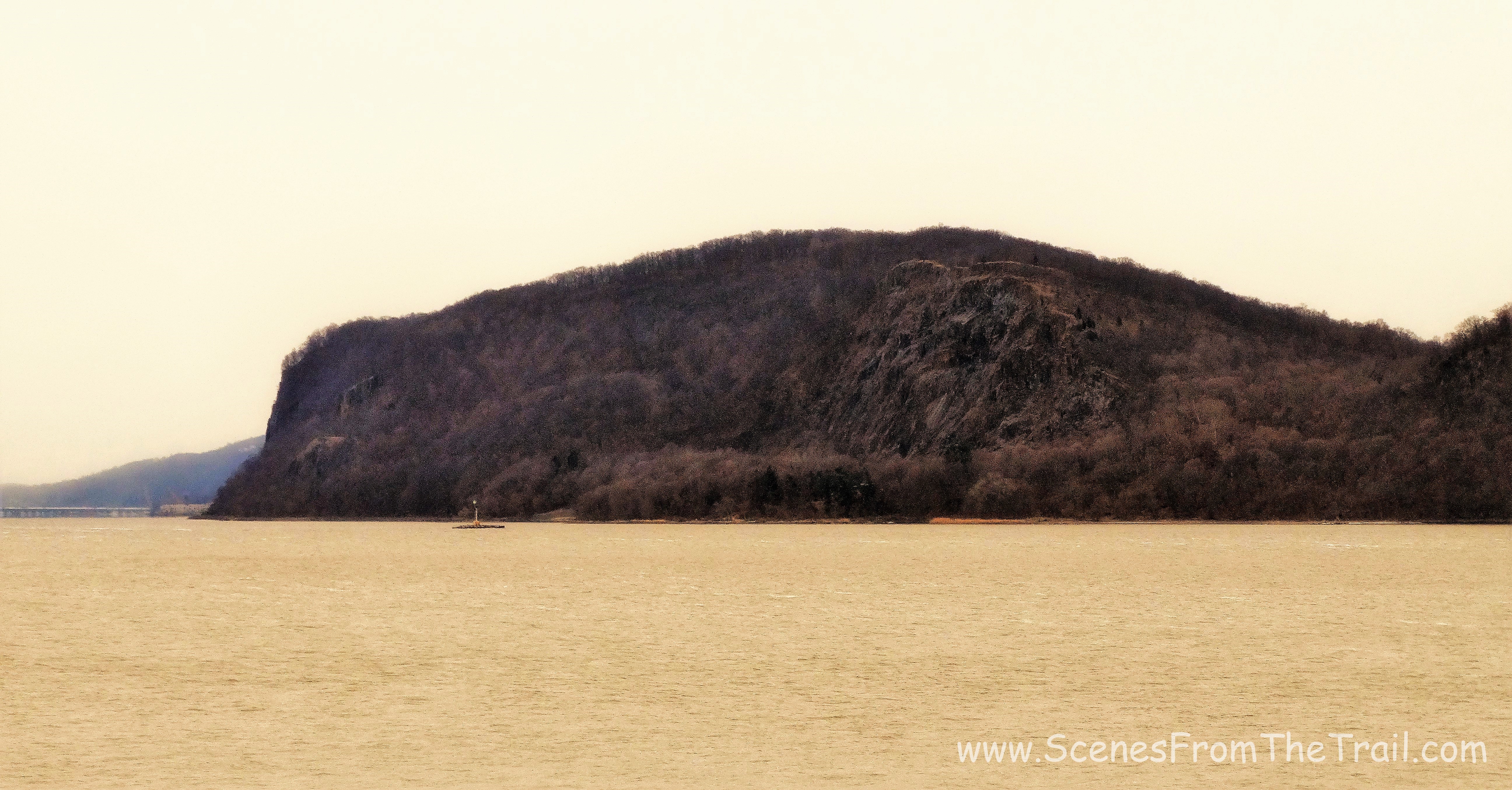 Hook Mountain