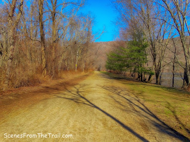 Yellow-blazed Vista Loop Trail