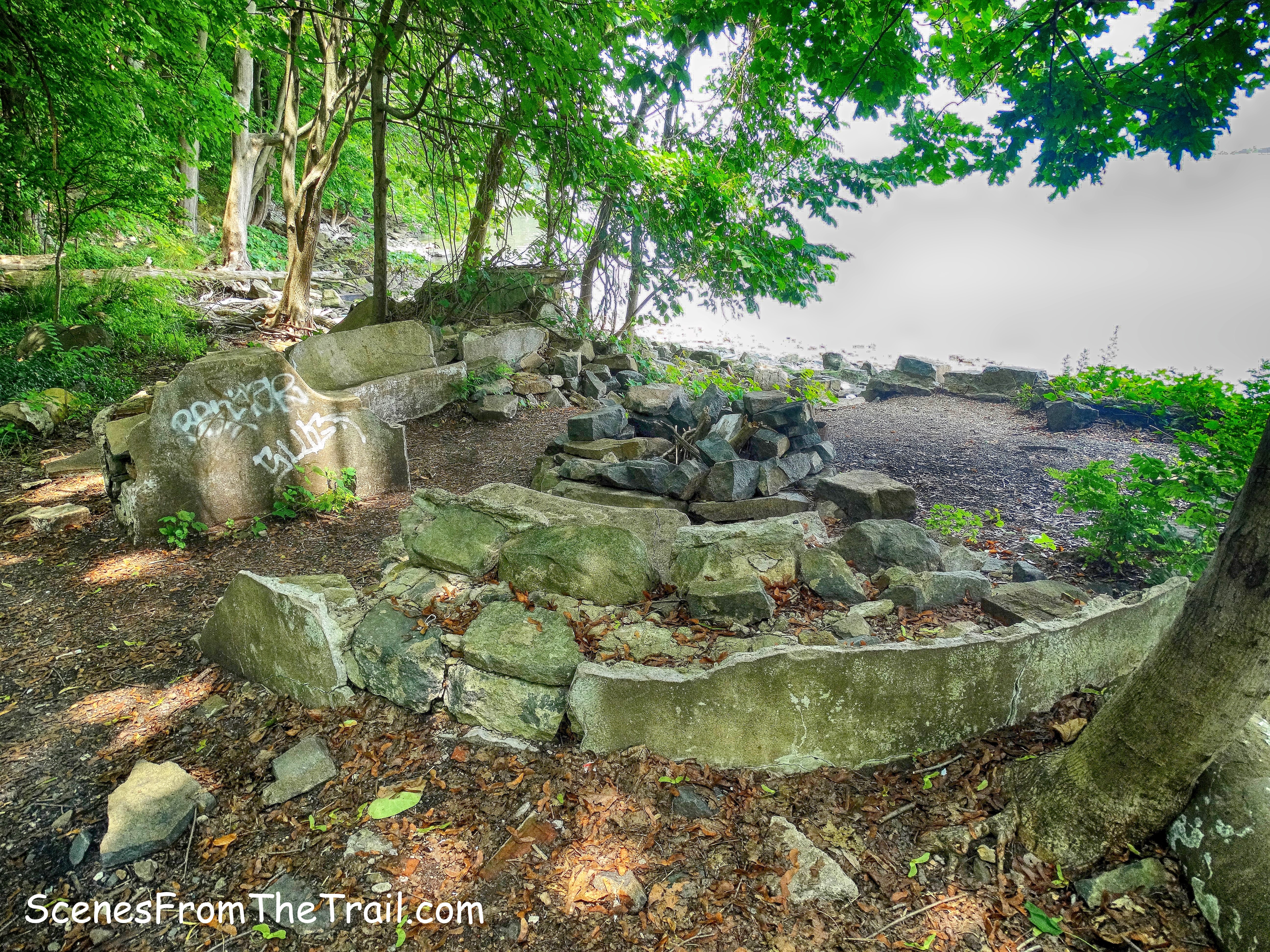 pergola ruins