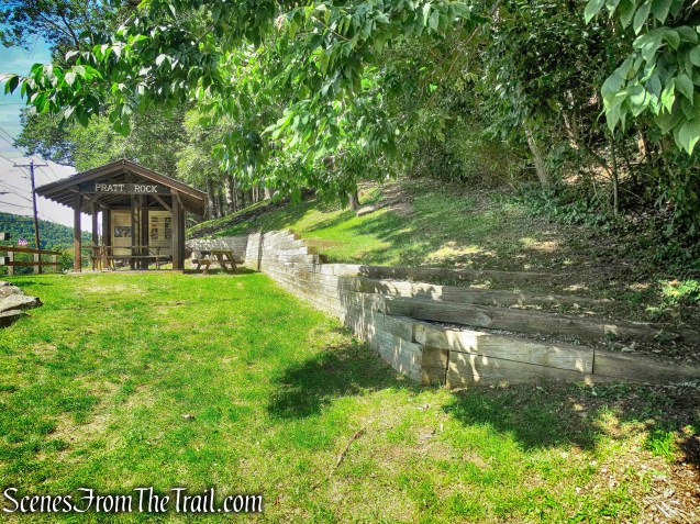 unmarked trail to Pratt Rock