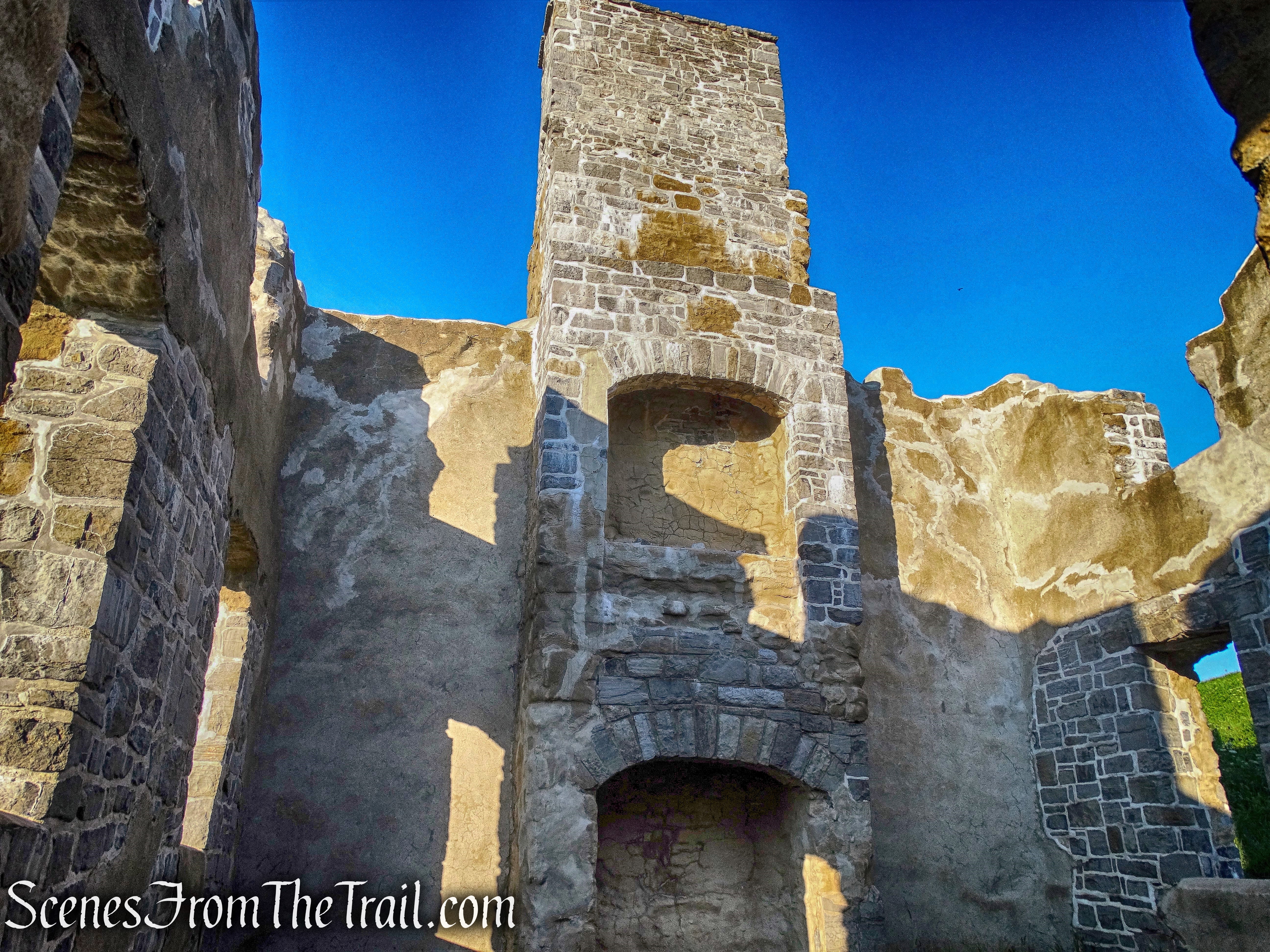 soldiers' barracks - Fort Crown Point