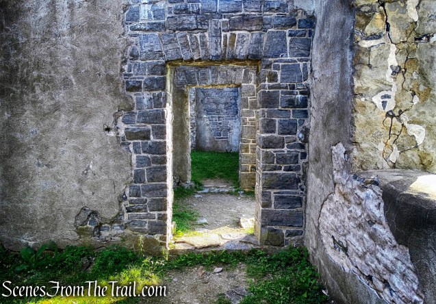 soldiers' barracks - Fort Crown Point