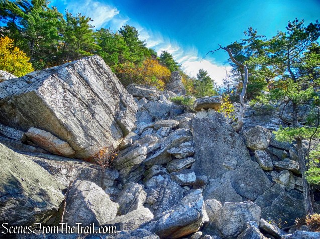 Cliffs along Humpty Dumpty Road