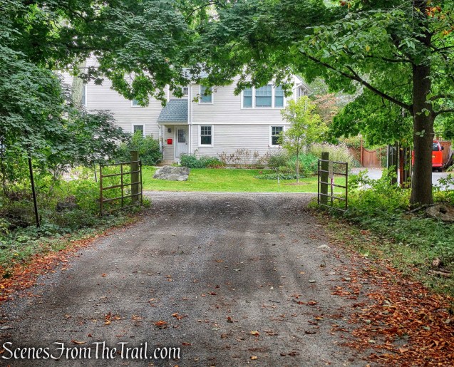 Unlocked gate at Bedford Road