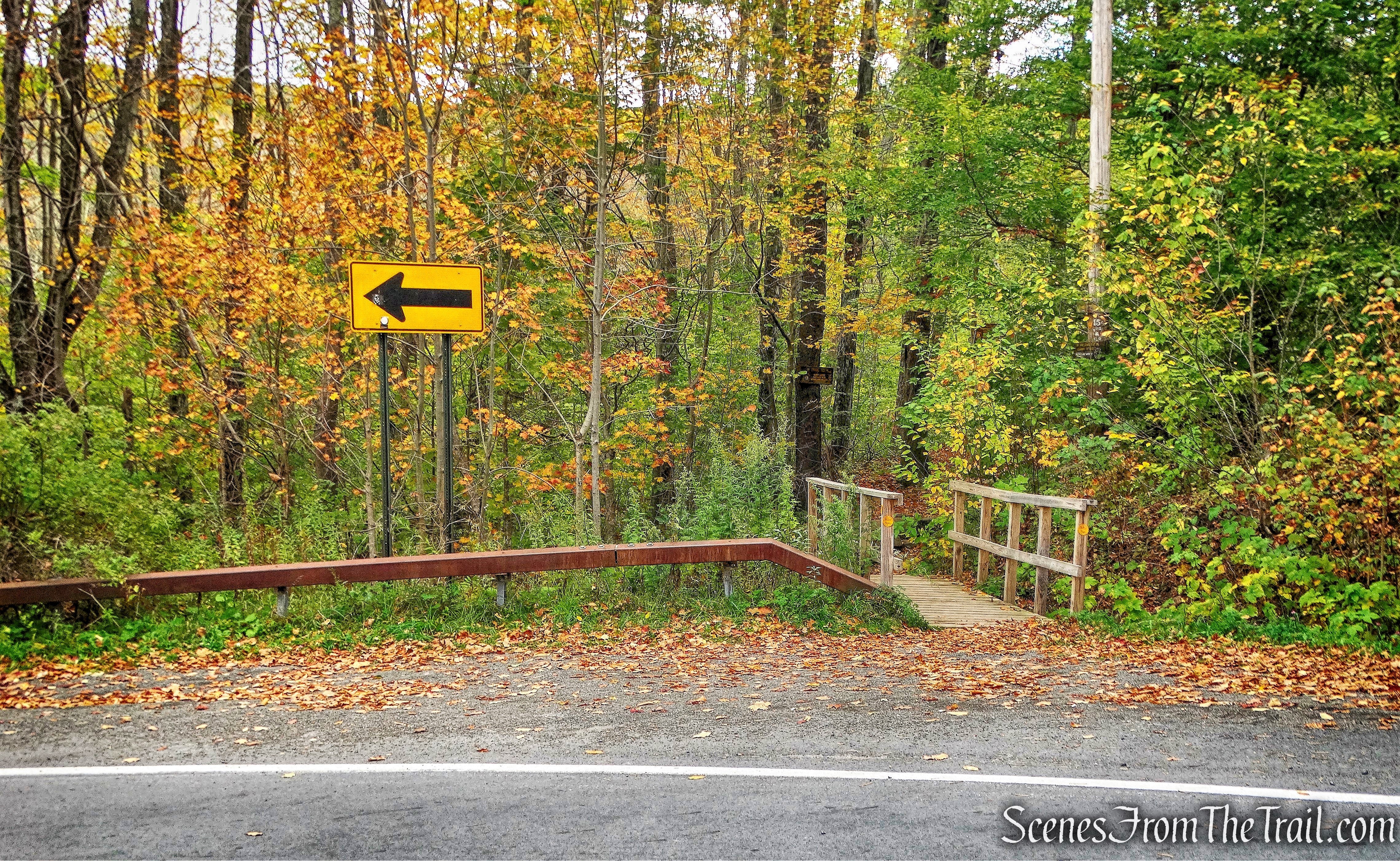 Giant Ledge Trailhead