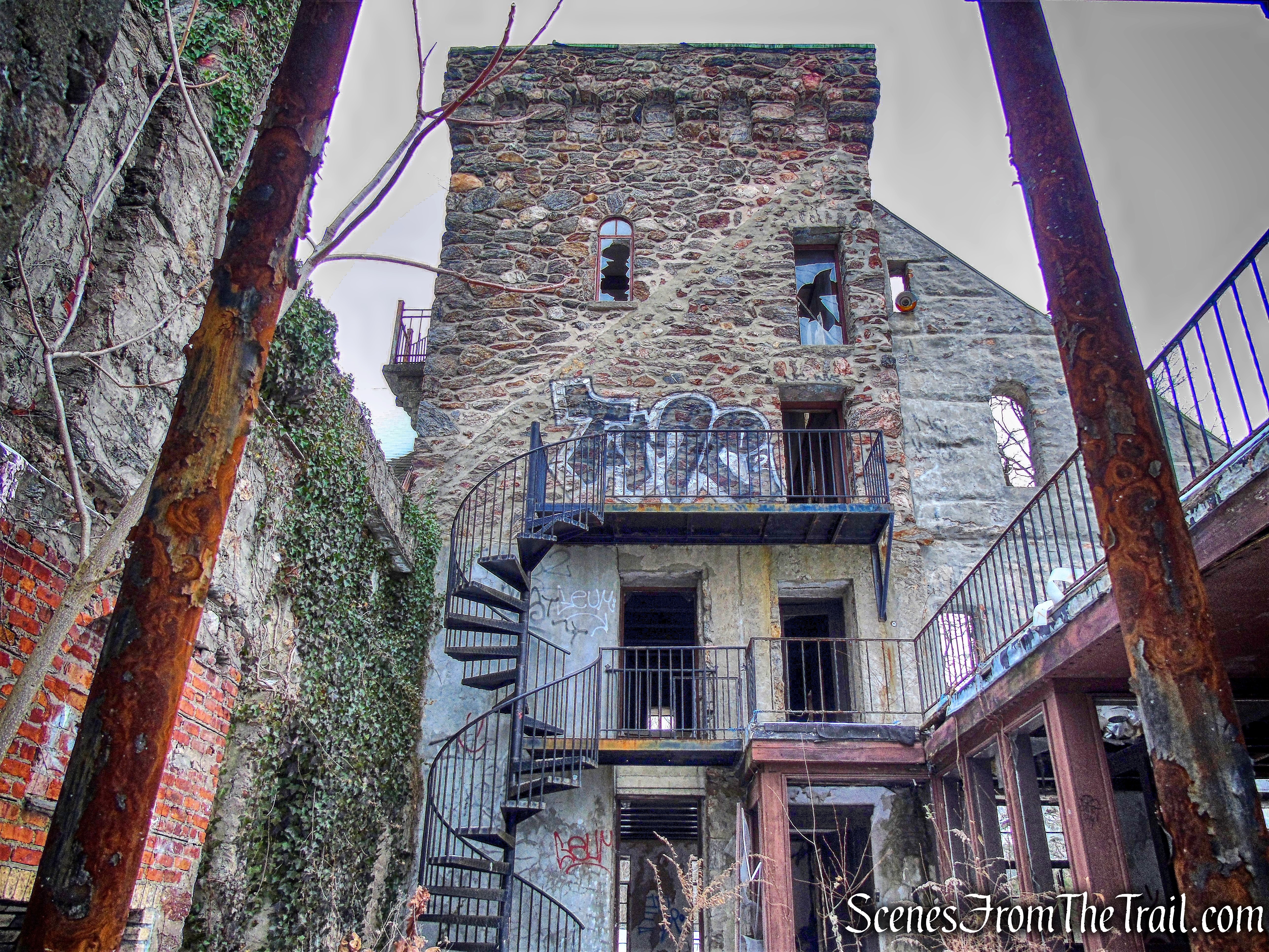 Elda Castle