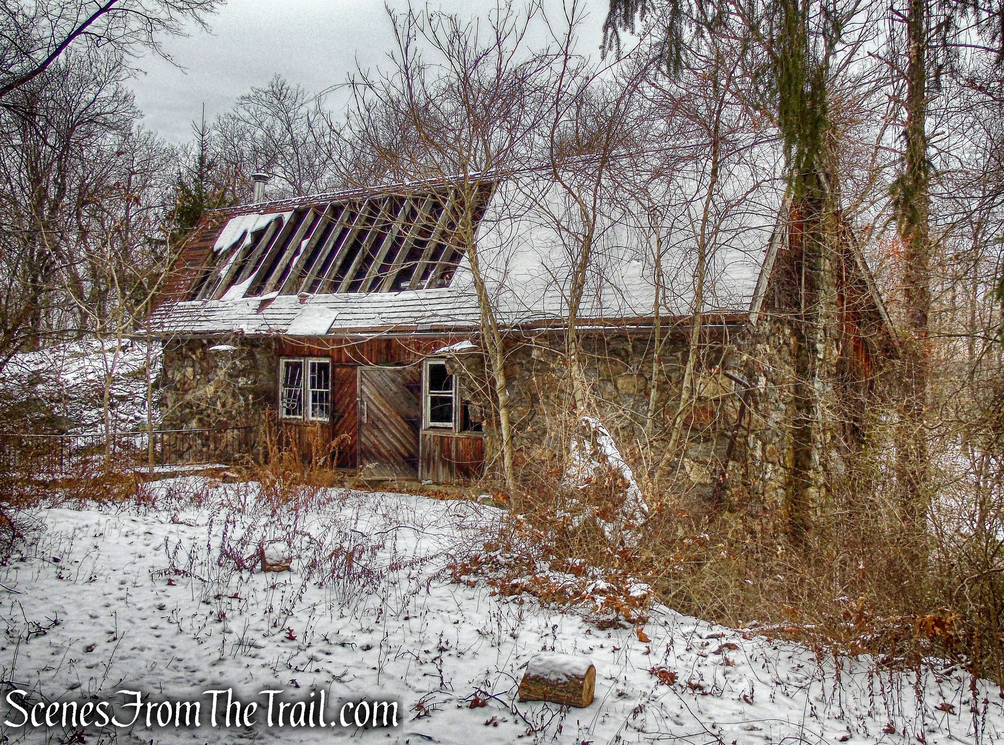 garage - Elda Castle