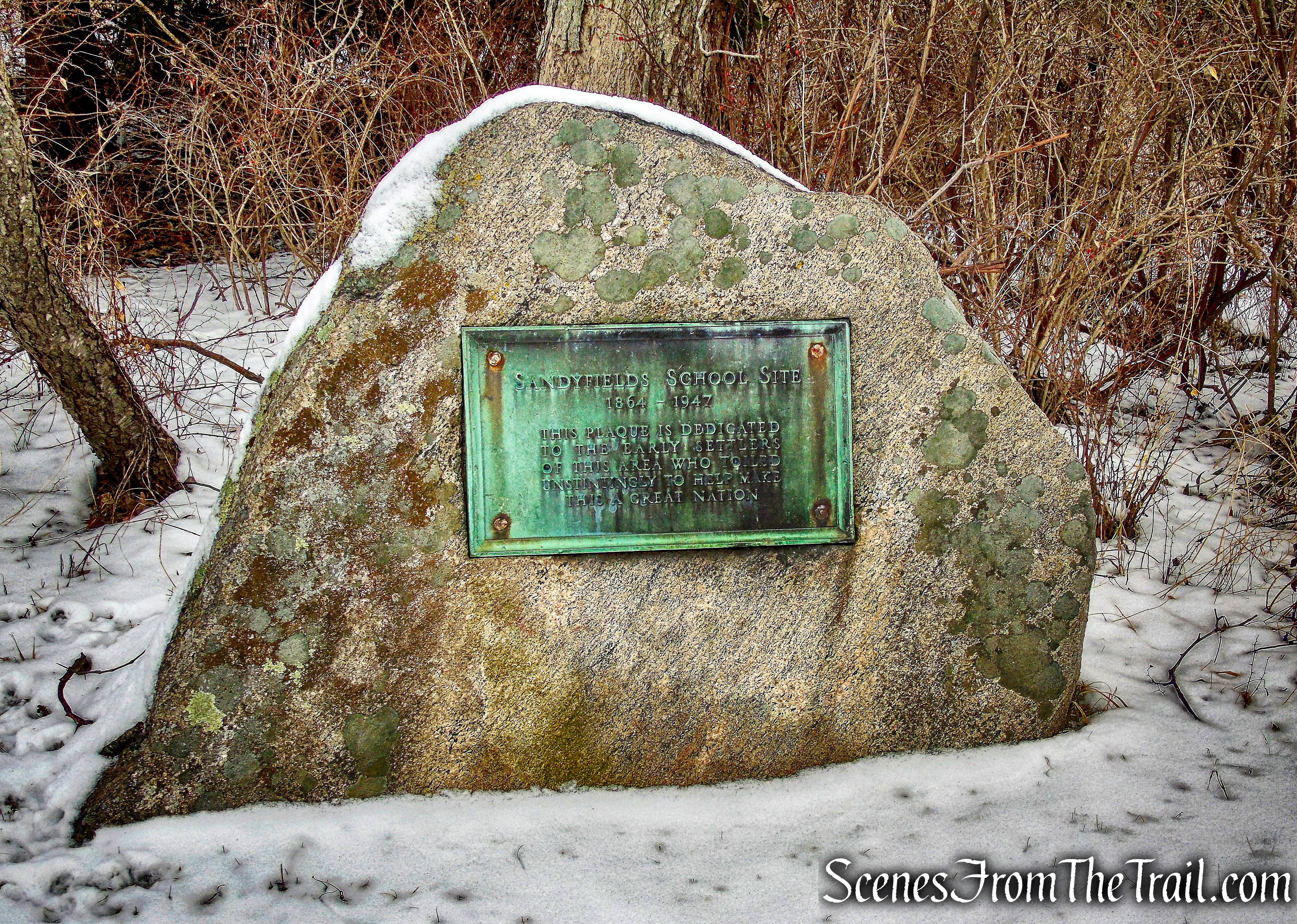 Sandyfields School Site plaque