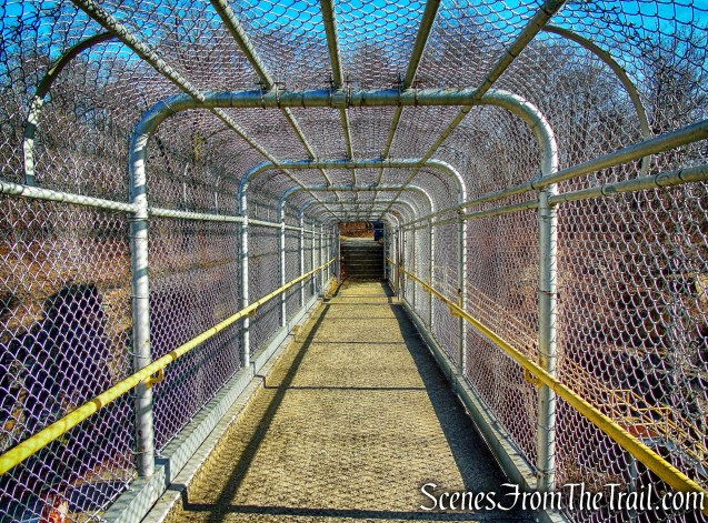 pedestrian bridge - Long Path