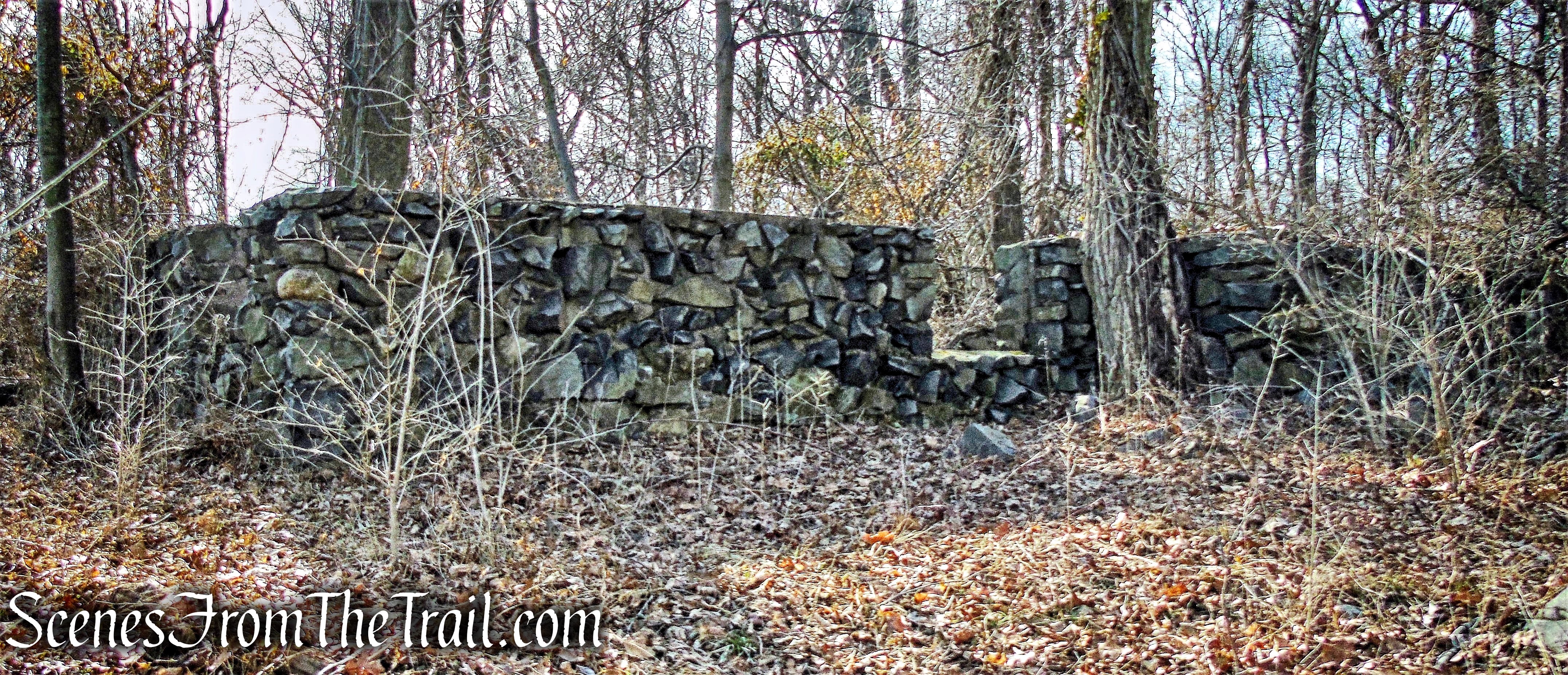 stone ruins - Long Path