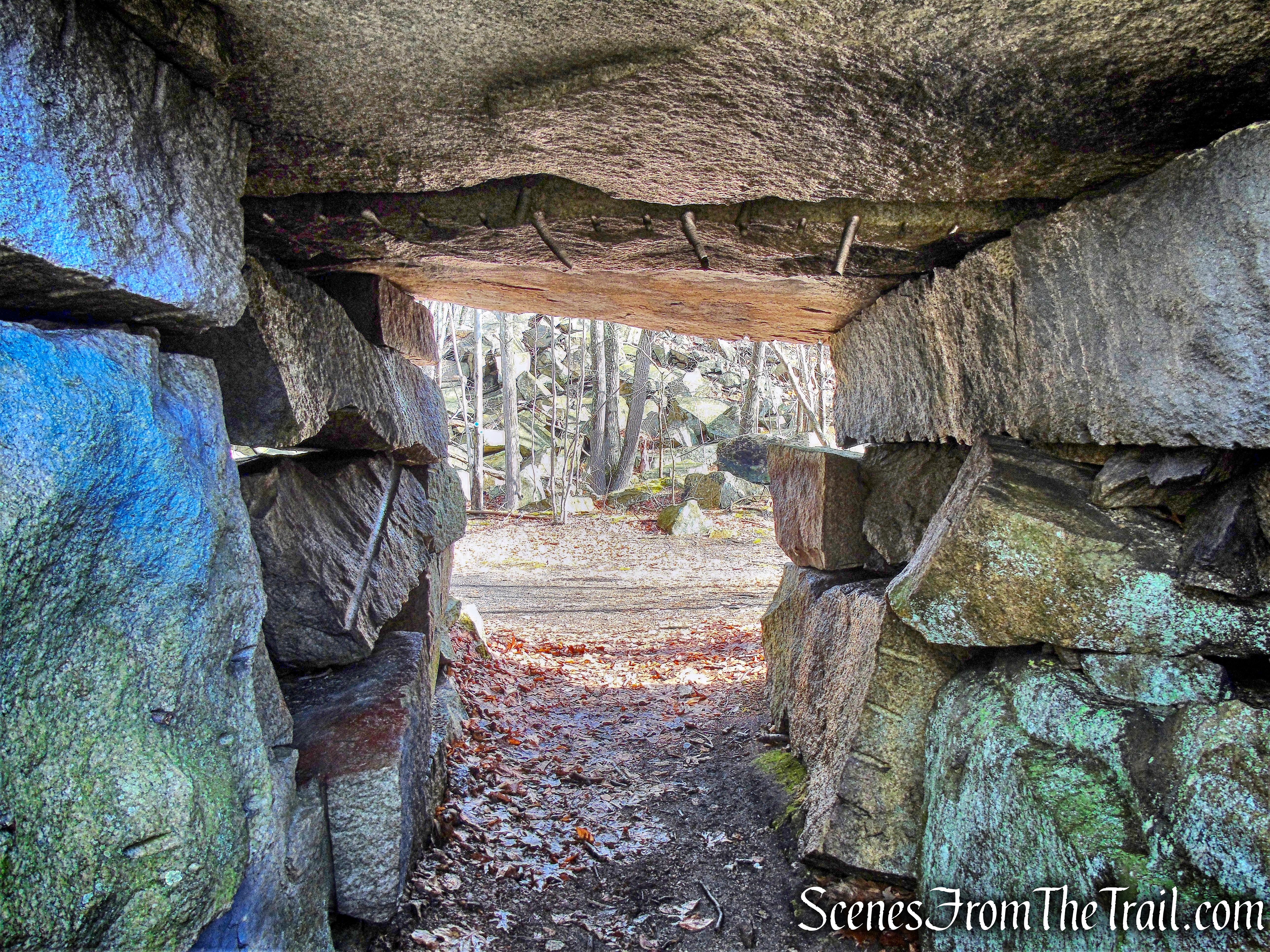 rock bridge - High Quarry Trail