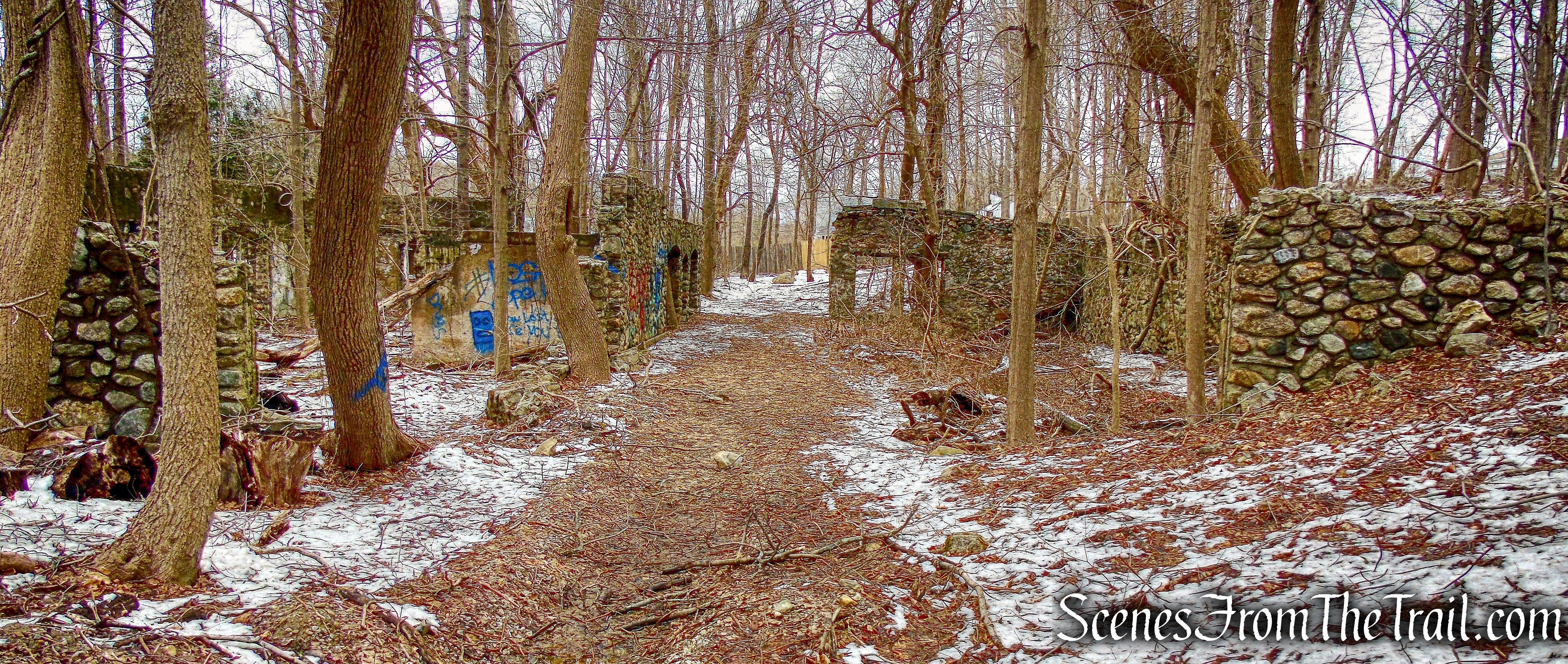 general purpose building - Mohegan Farm ruins