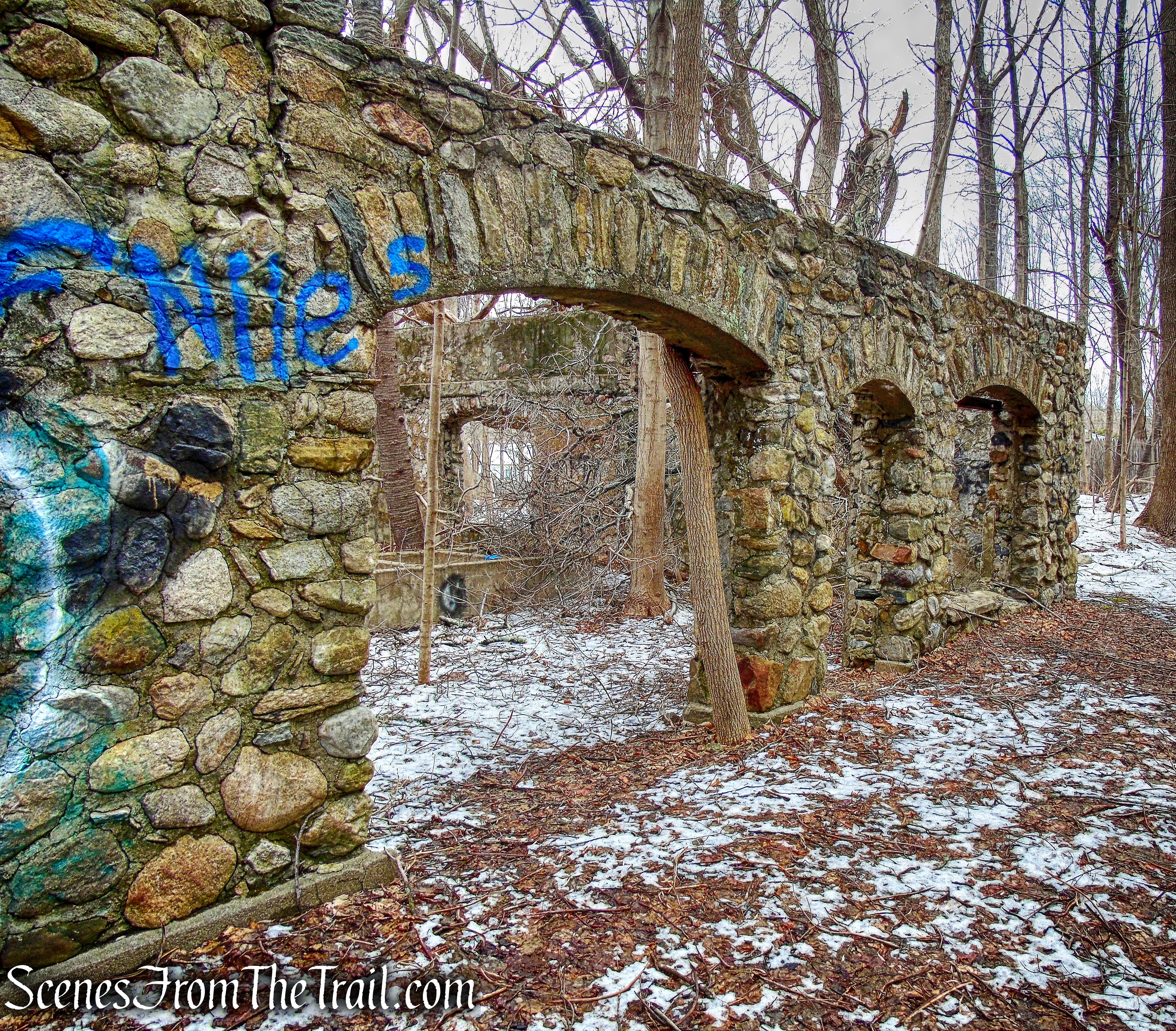 general purpose building - Mohegan Farm ruins