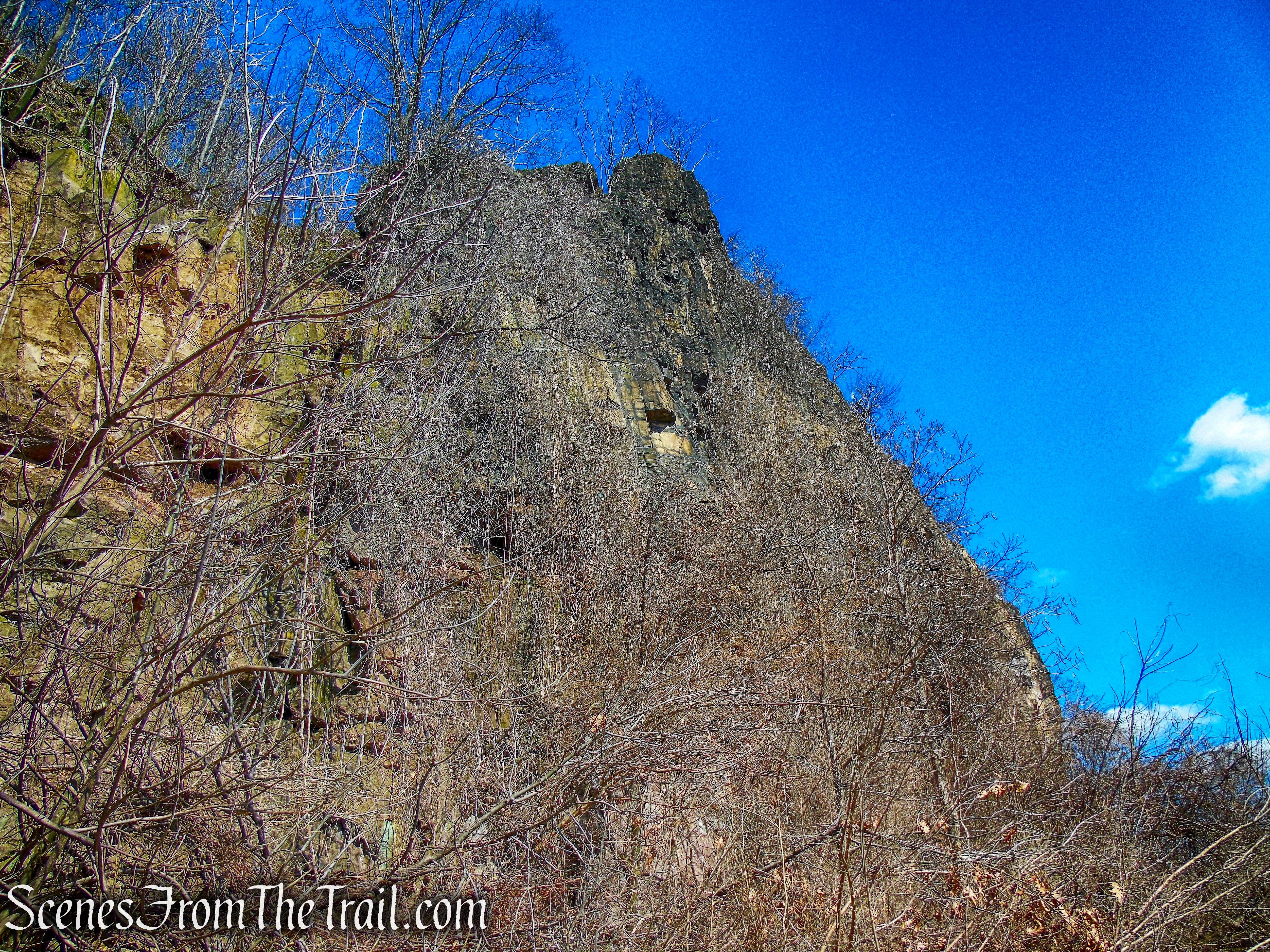cliffs overlooking Ryle Road