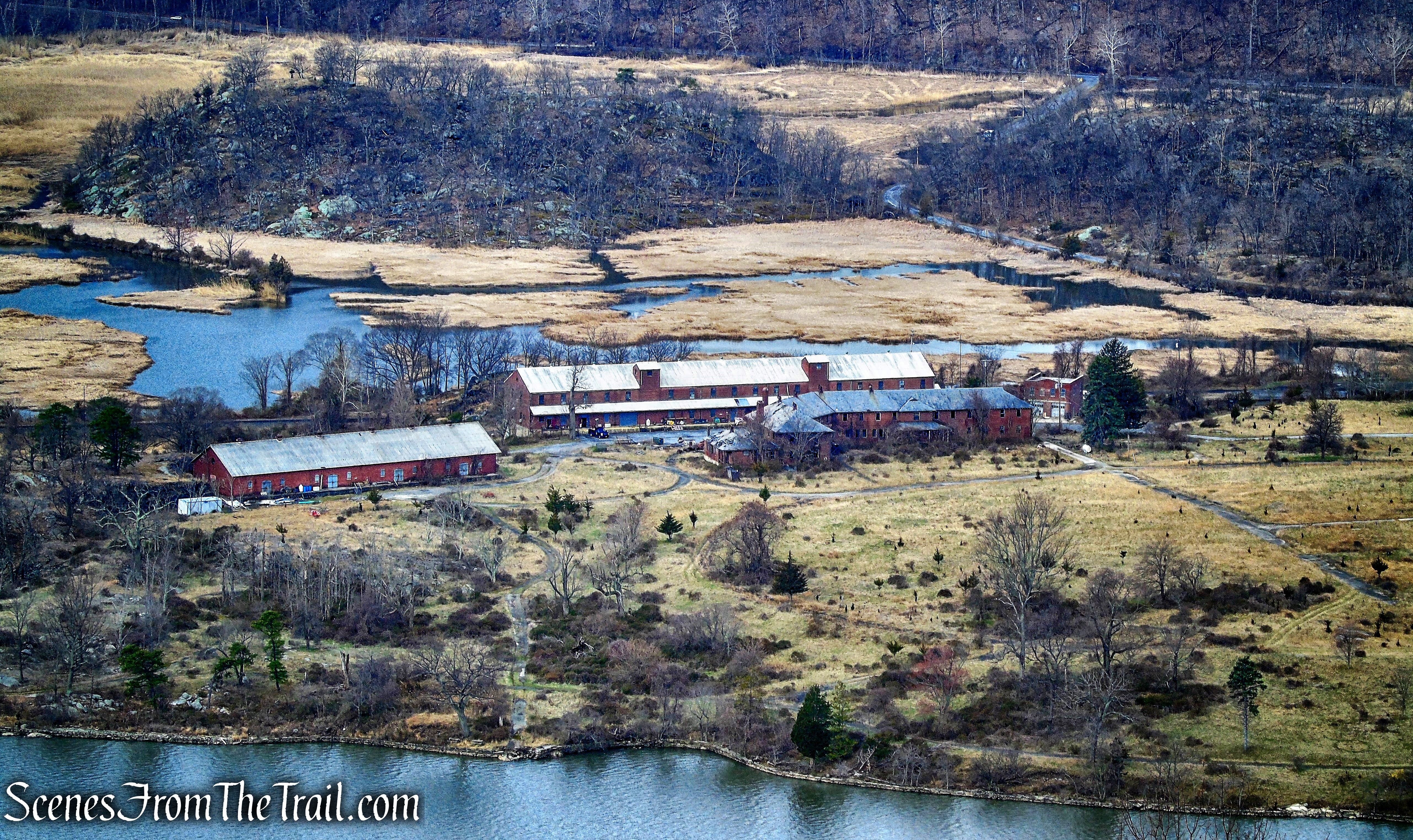 Iona Island - Camp Smith Trail