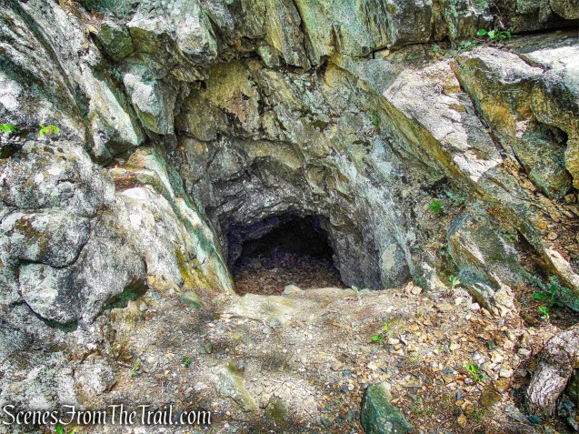 iron mine - co-aligned Mine and Roomy Mine Trails