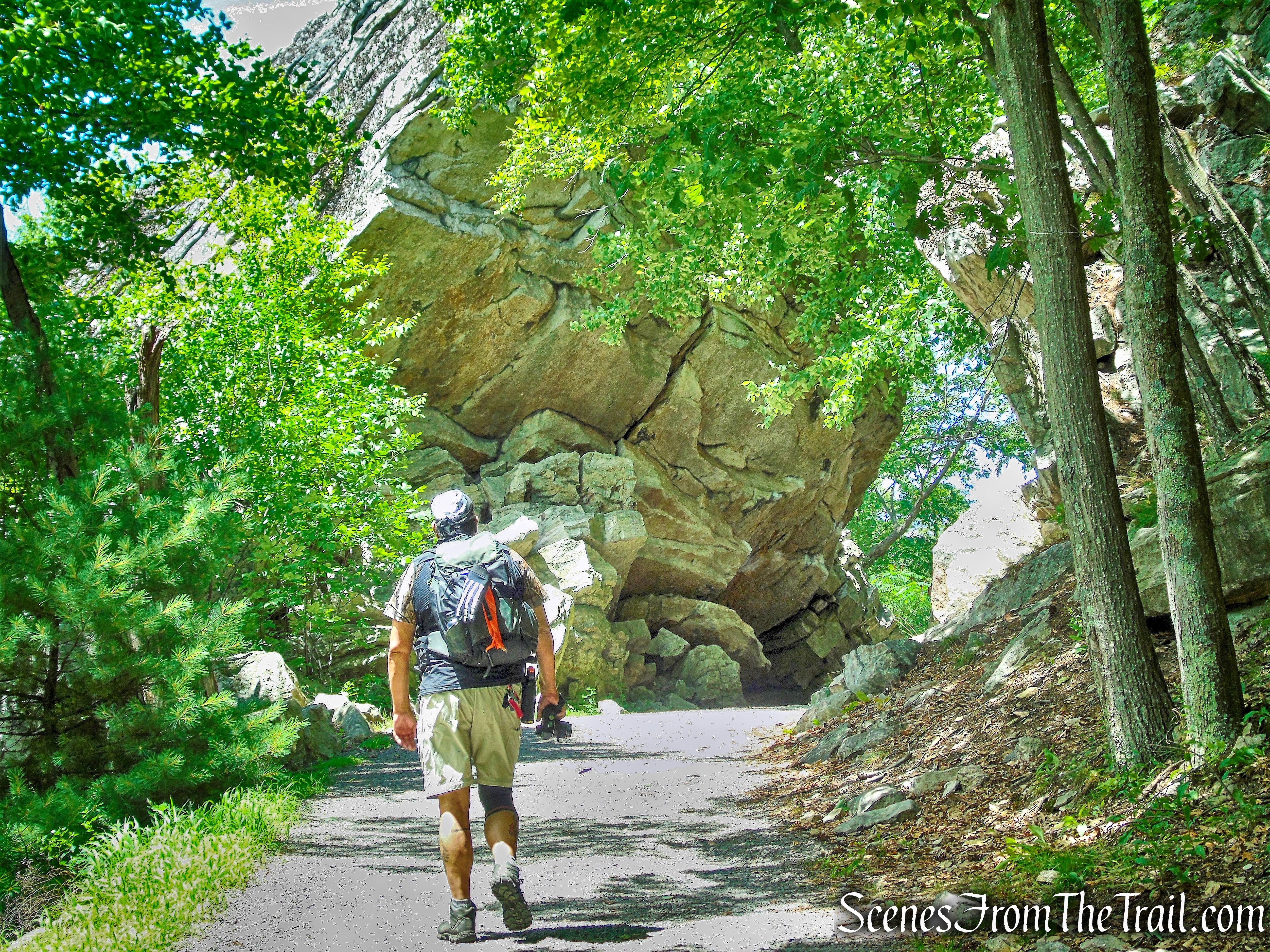 Old Minnewaska Trail and Undercliff Road Loop