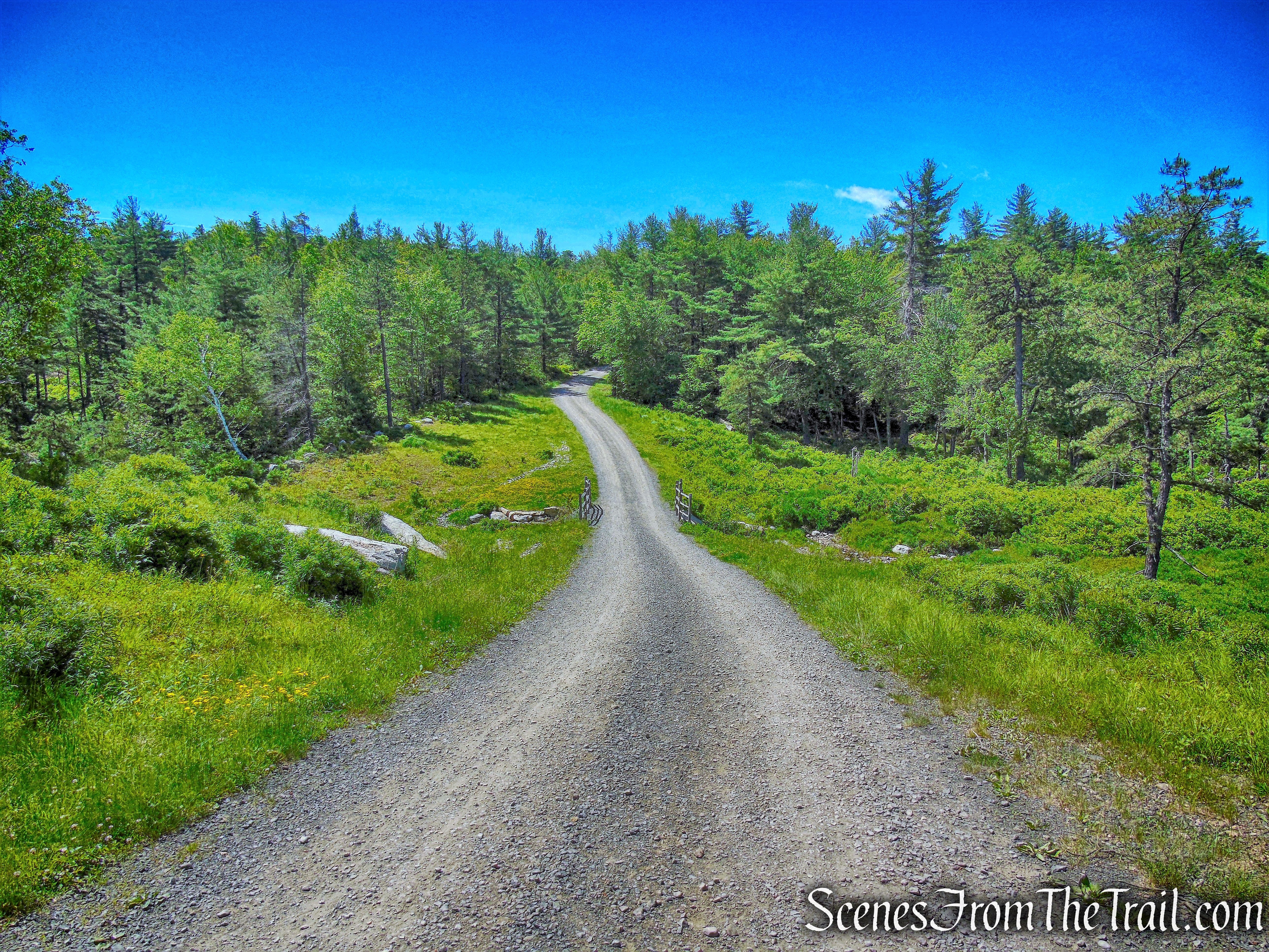 turn right onto Lower Awosting Carriage Road