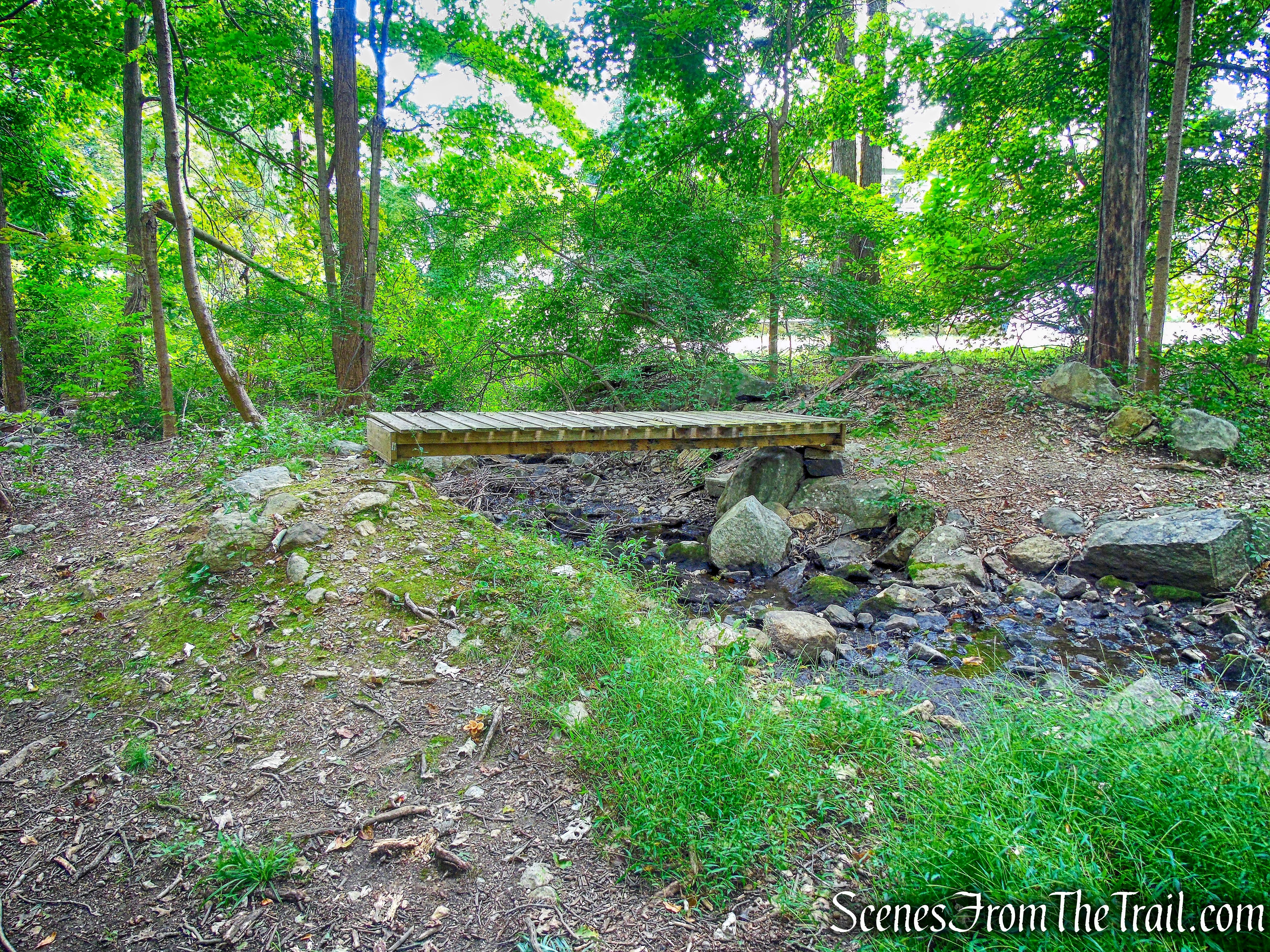 Nelsonville Footpath