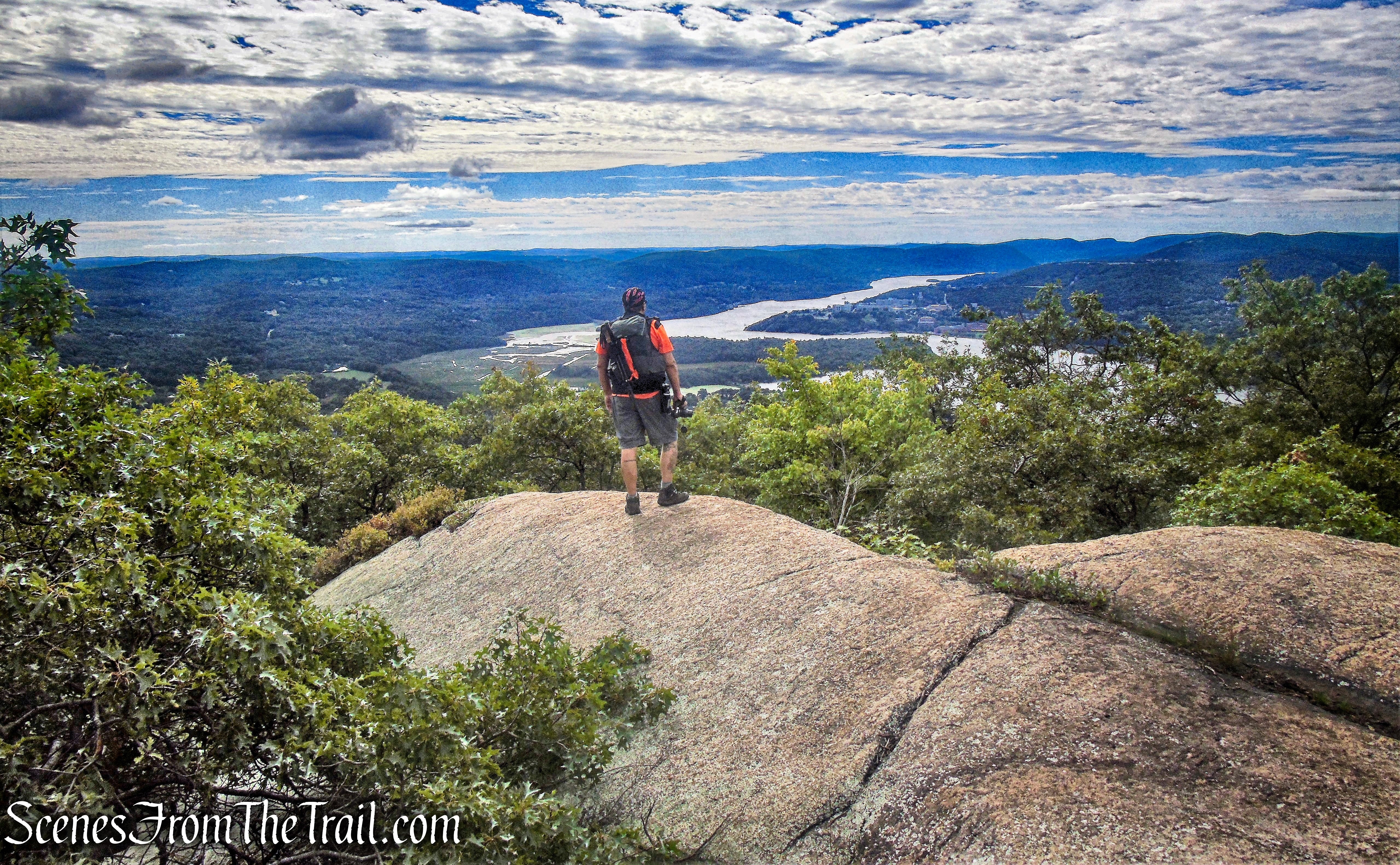 Bull Hill Loop via Nelsonville Footpath