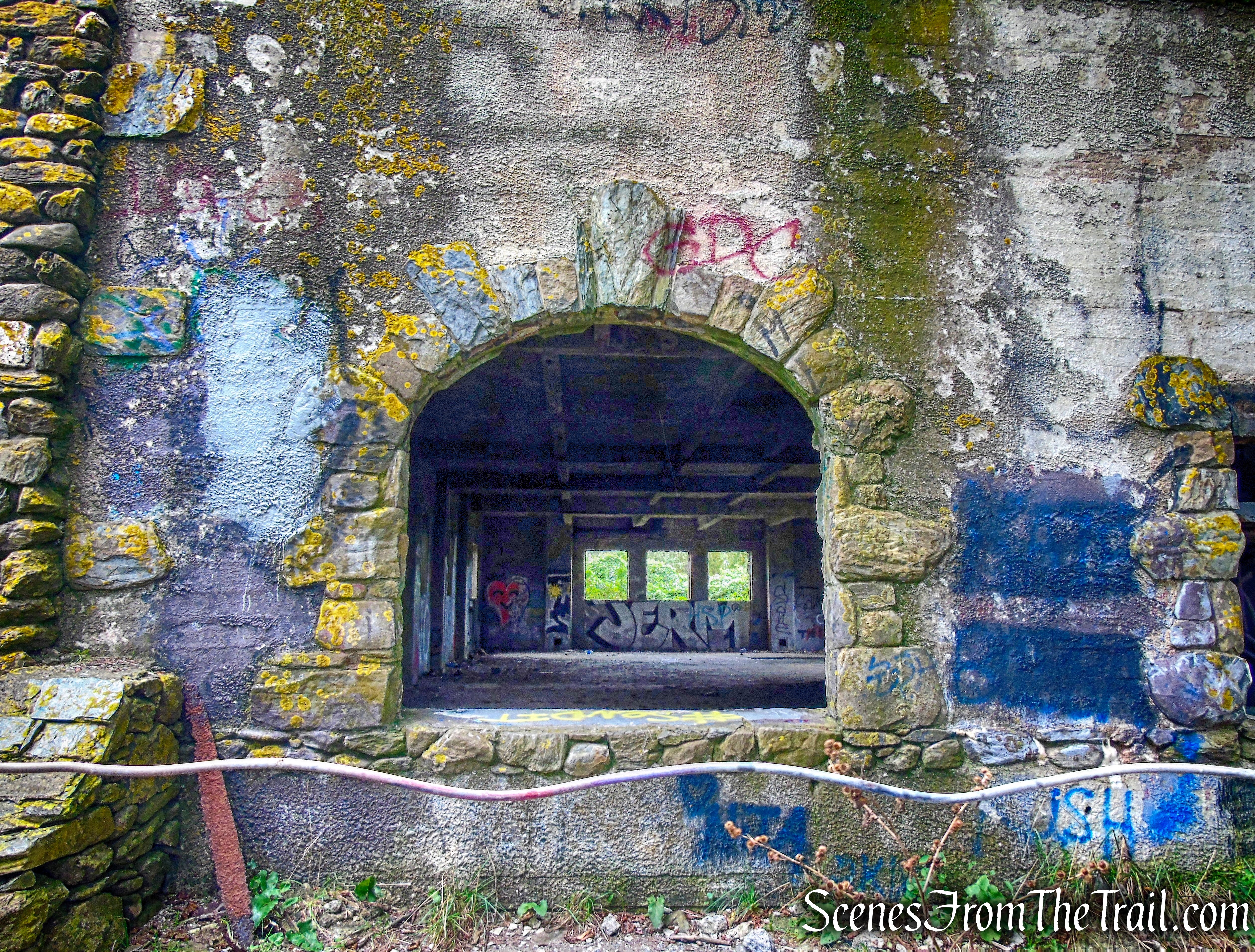 carriage house - Brenton Point State Park