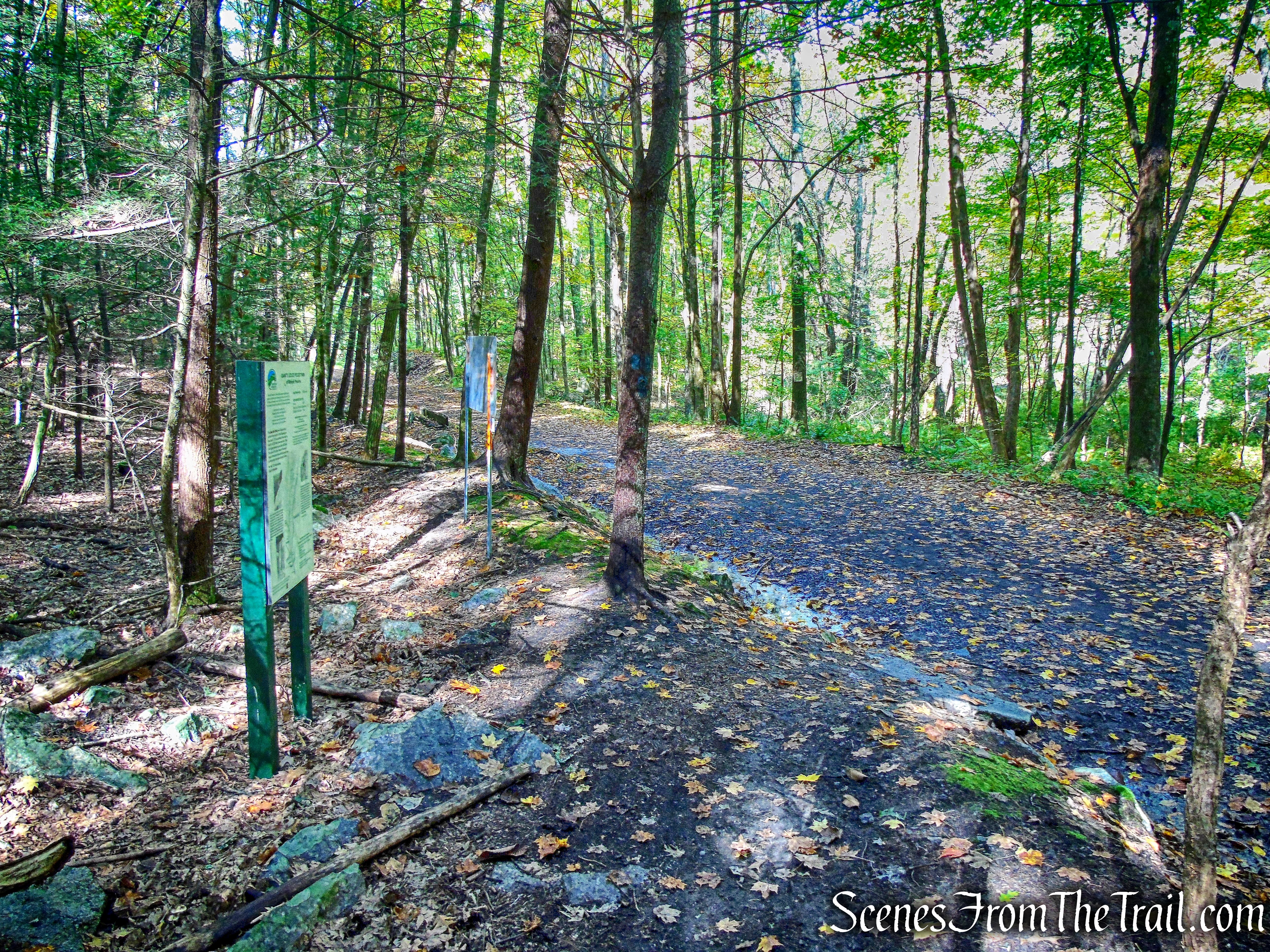 turn left onto the Wallkill Valley Rail Trail