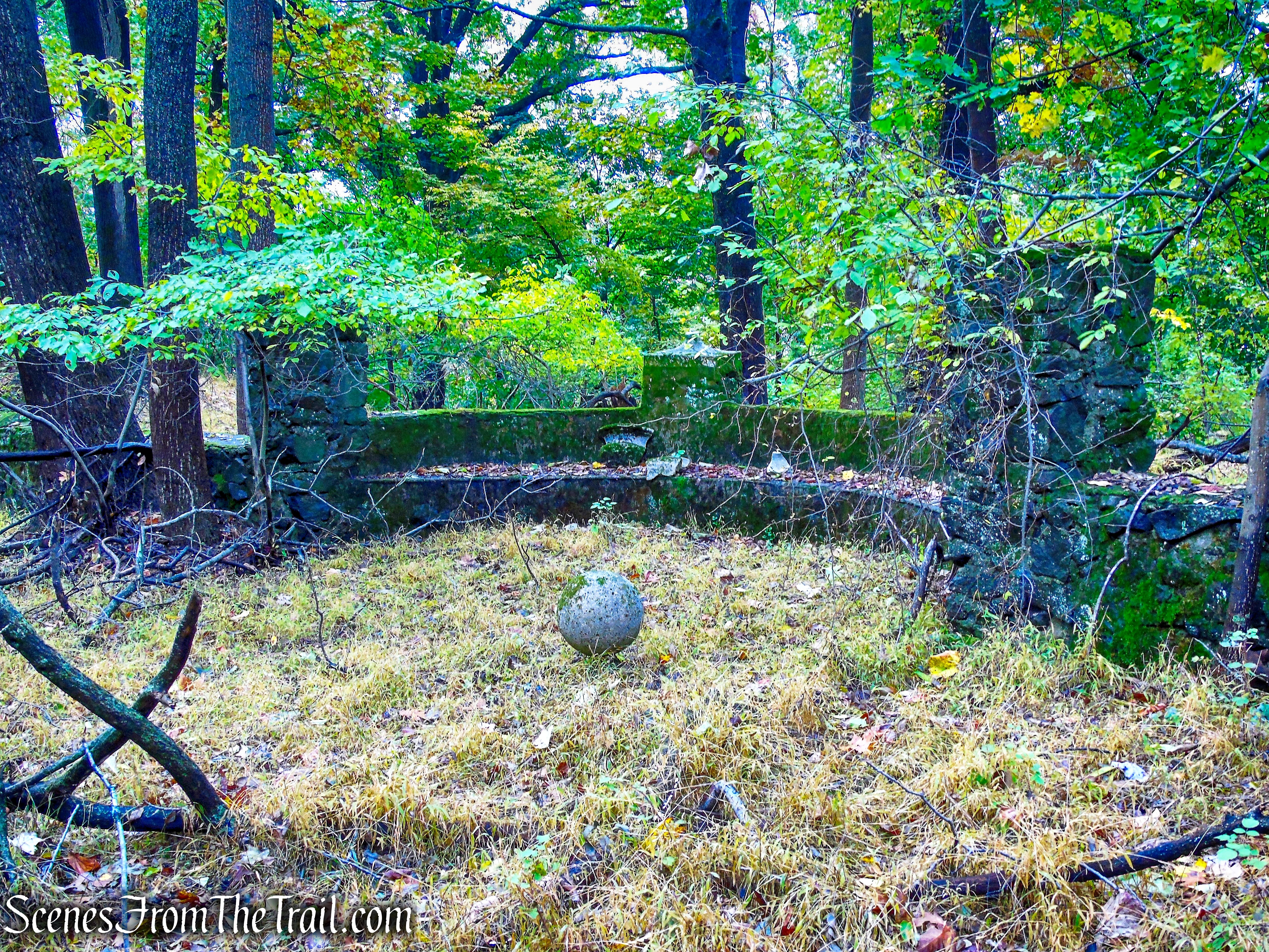 ruins - George's Island Park