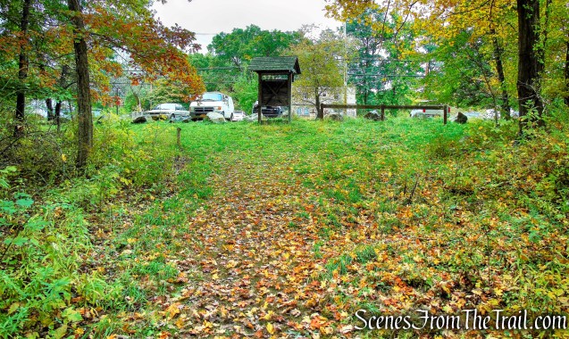 trailhead - Montrose Point State Forest