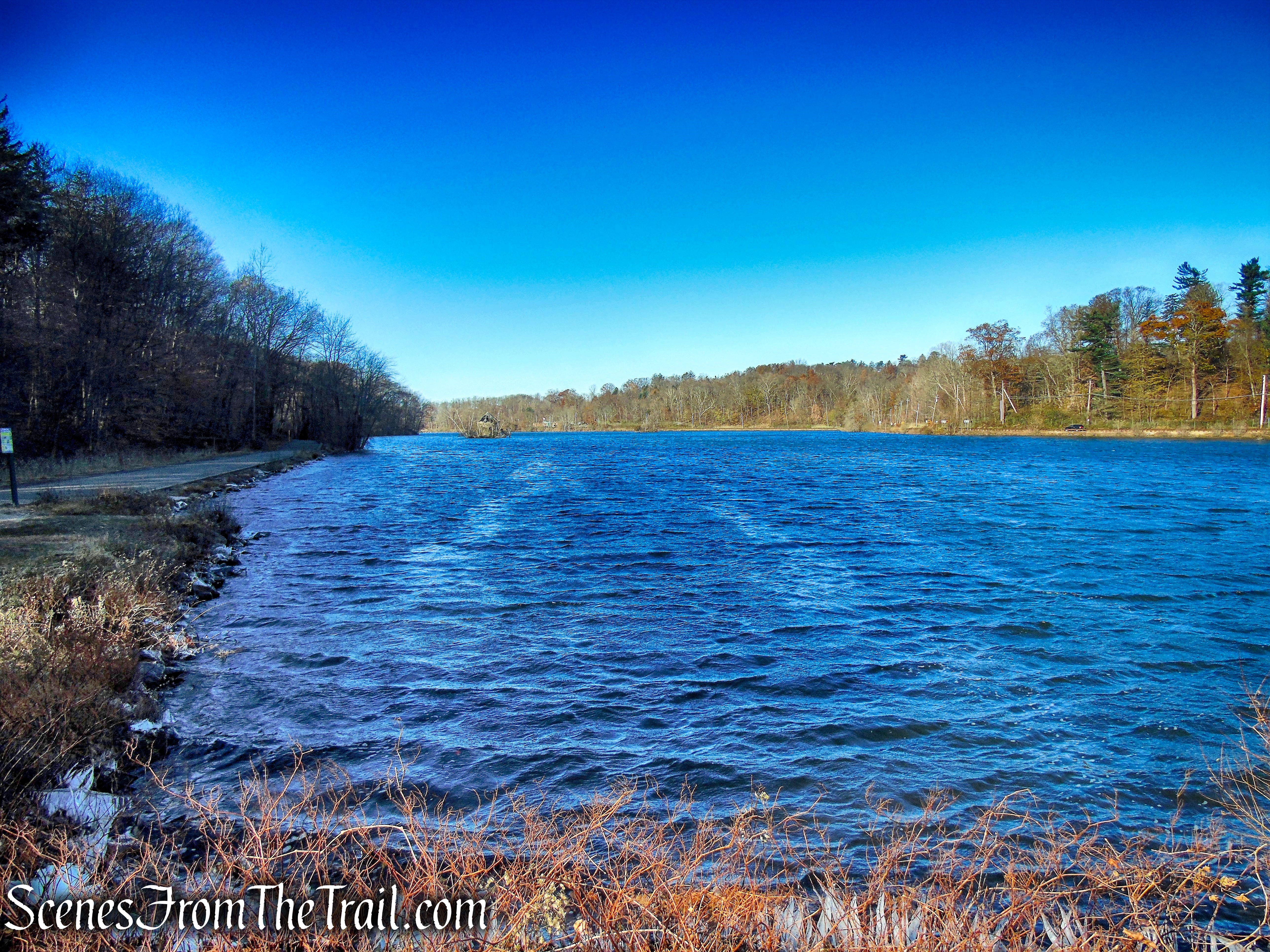 Tarrytown Lakes Extension Trail