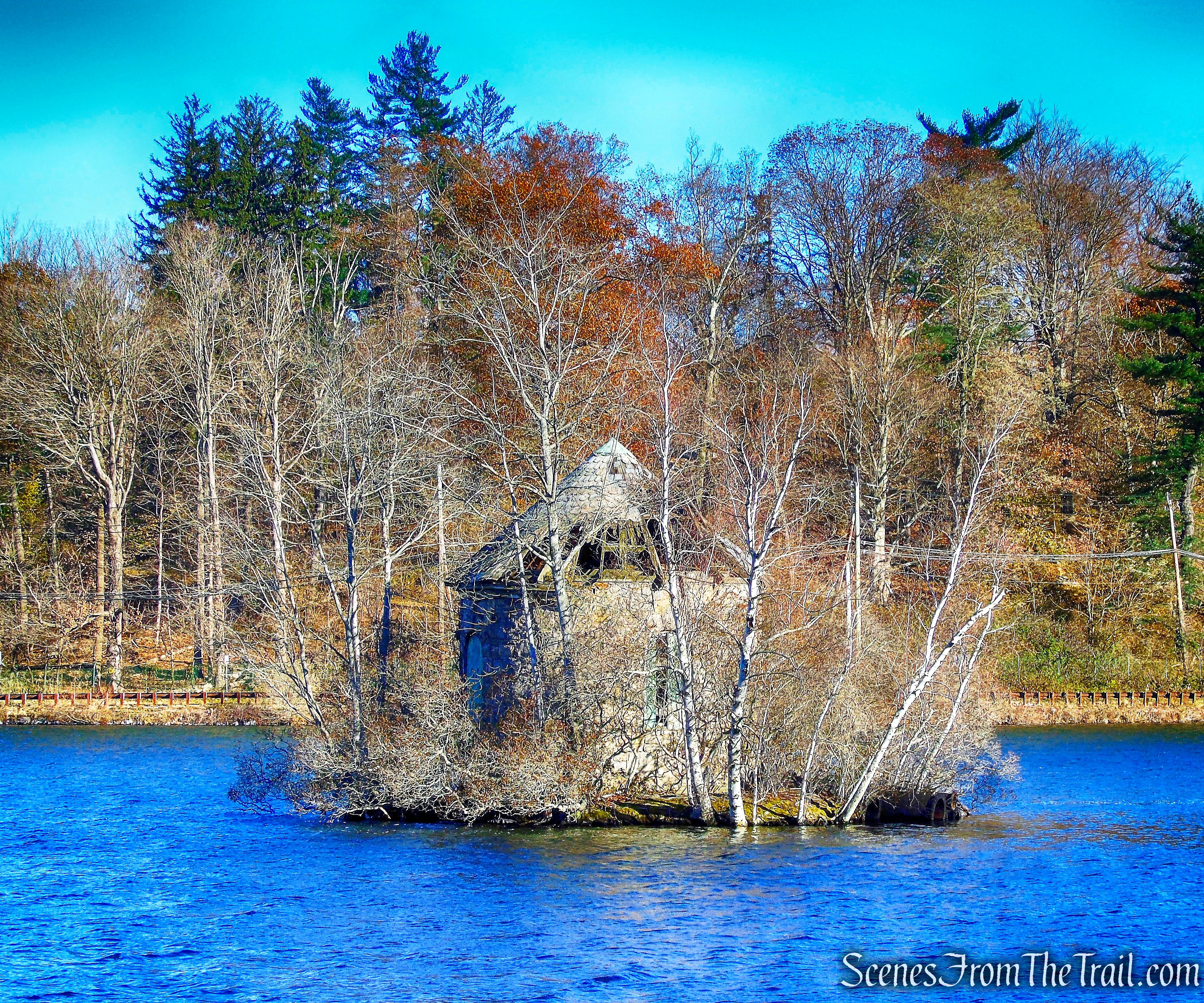 Tarrytown Lakes Extension Trail