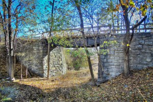 railroad bridge - Tarrytown Lakes Trail