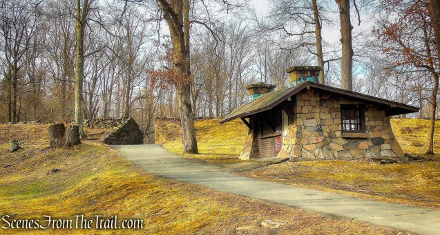 Tallman Mountain State Park