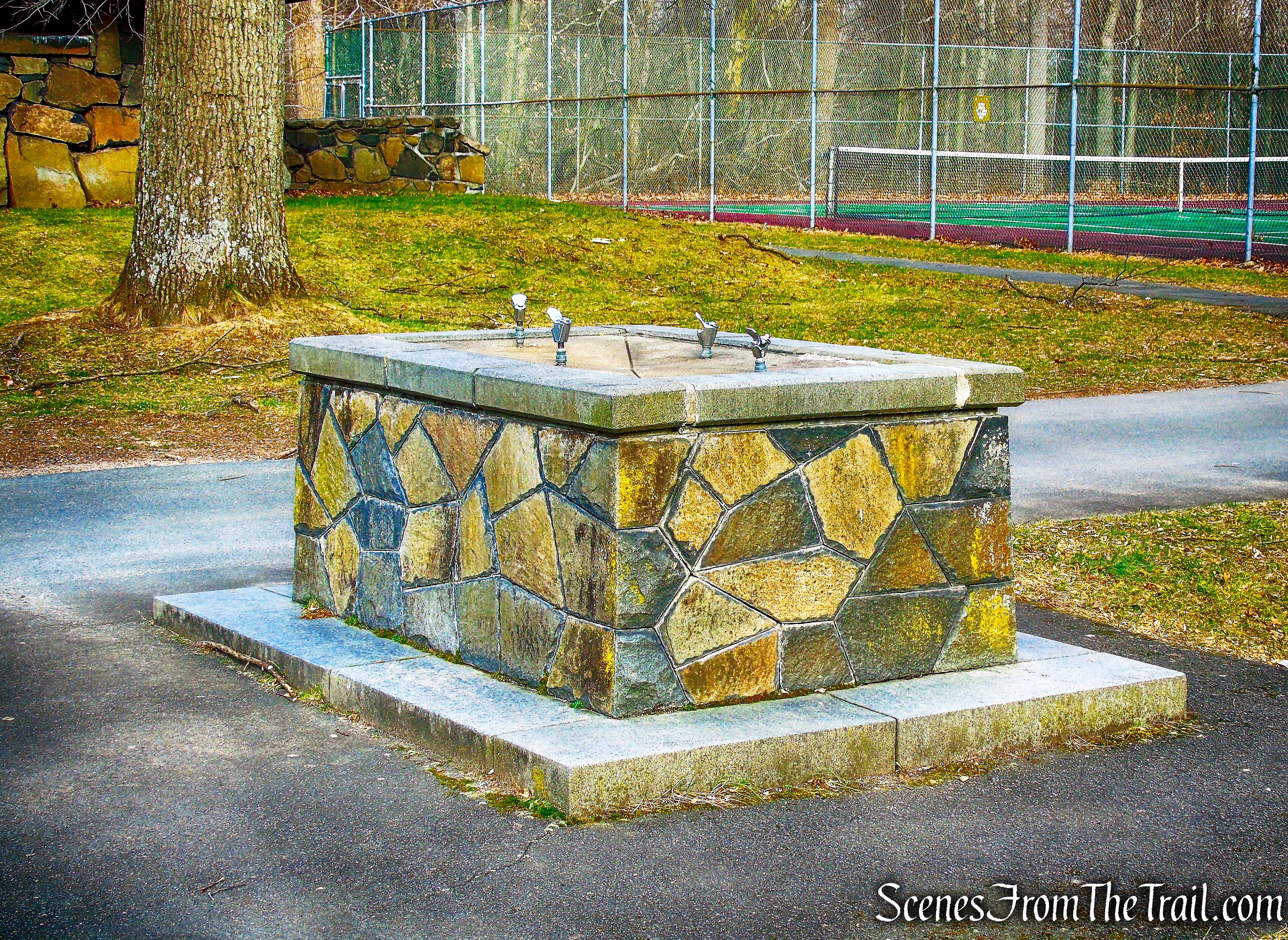 Tallman Mountain State Park