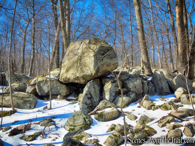 balanced boulder - Doris Duke Trail