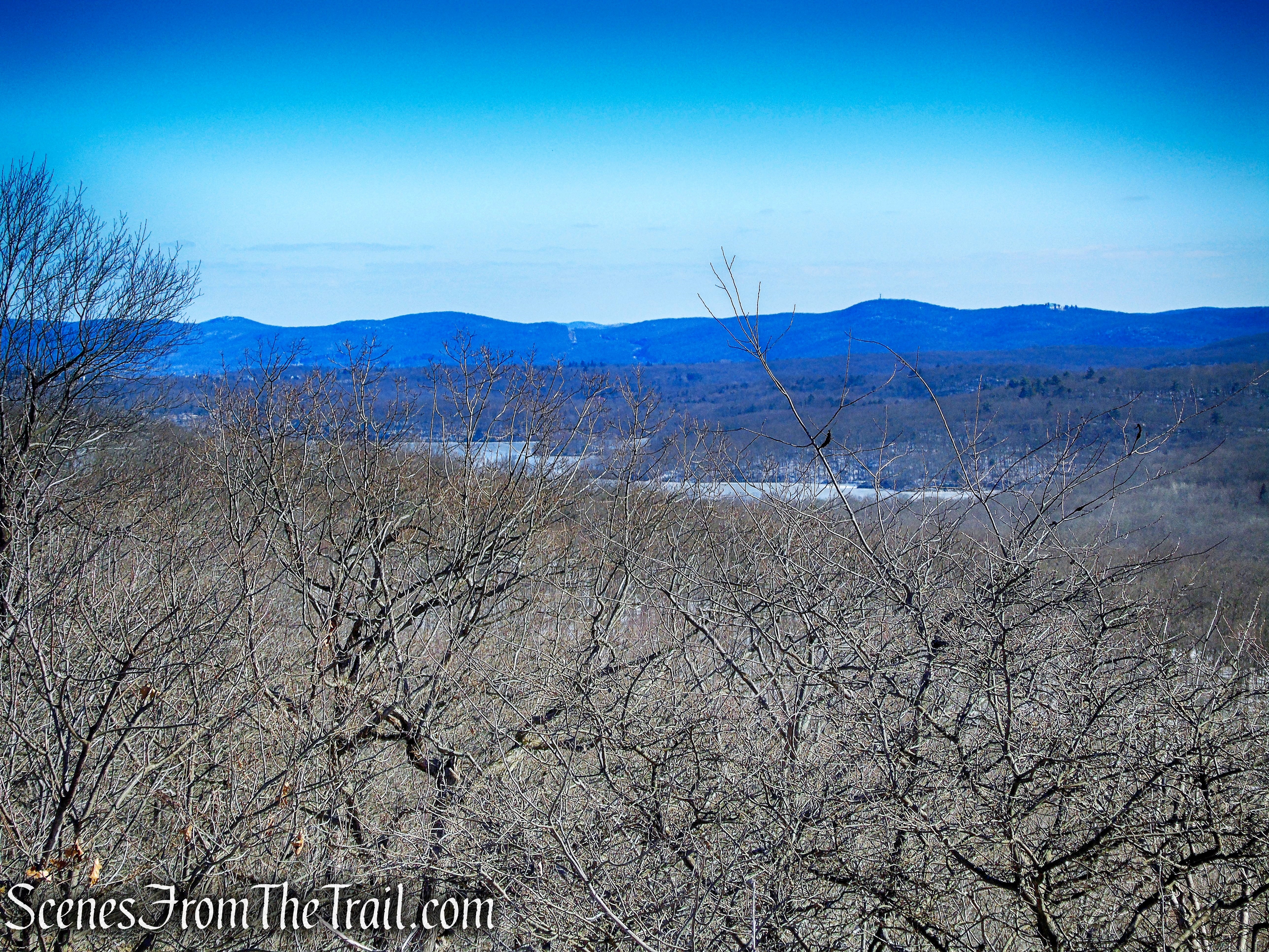 viewpoint from Doris Duke Trail 