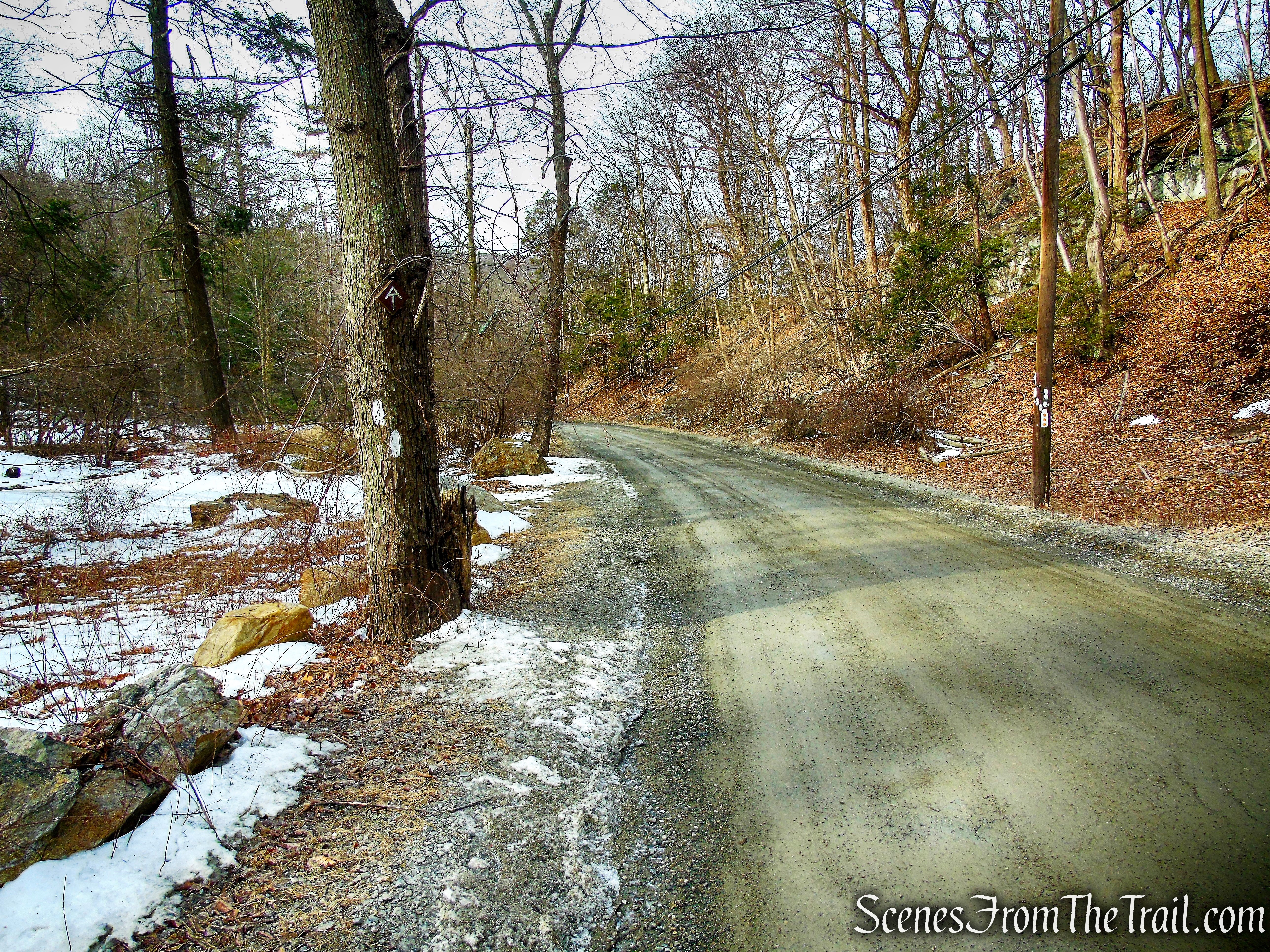 Appalachian Trail - South Mountain Pass Road