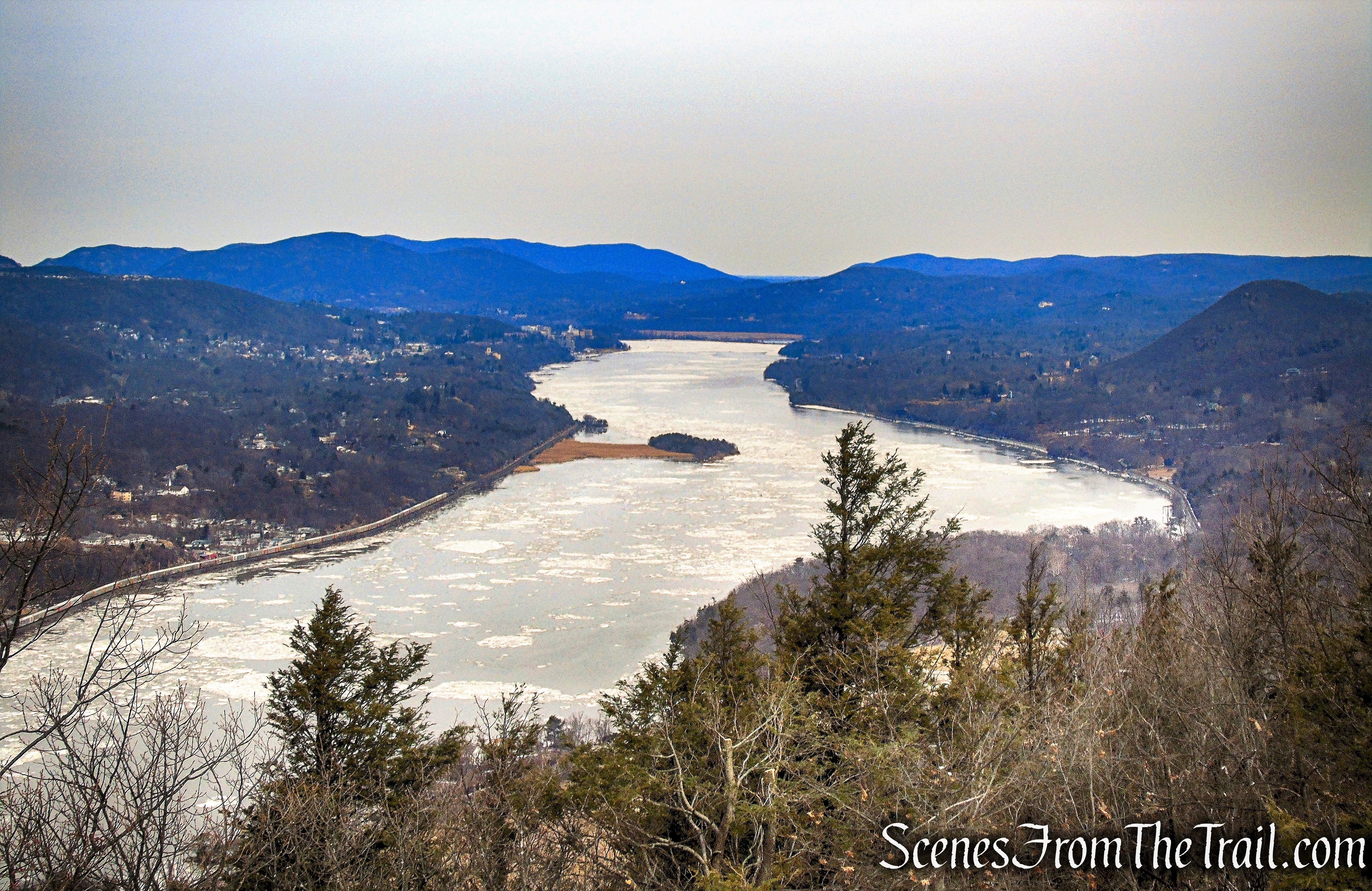 north-facing viewpoint - Anthony's Nose