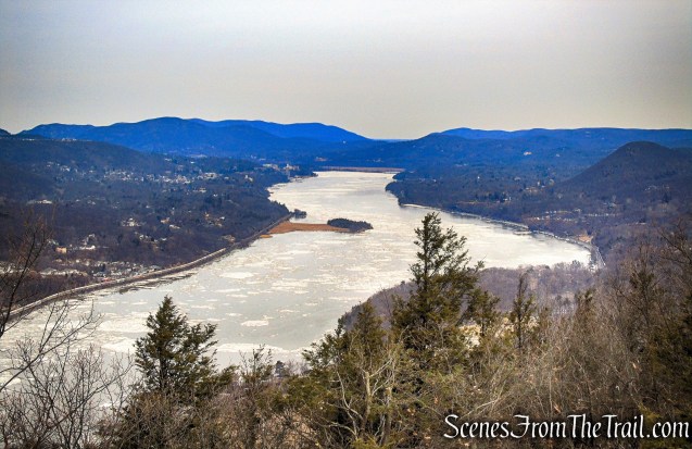 north-facing viewpoint - Anthony's Nose