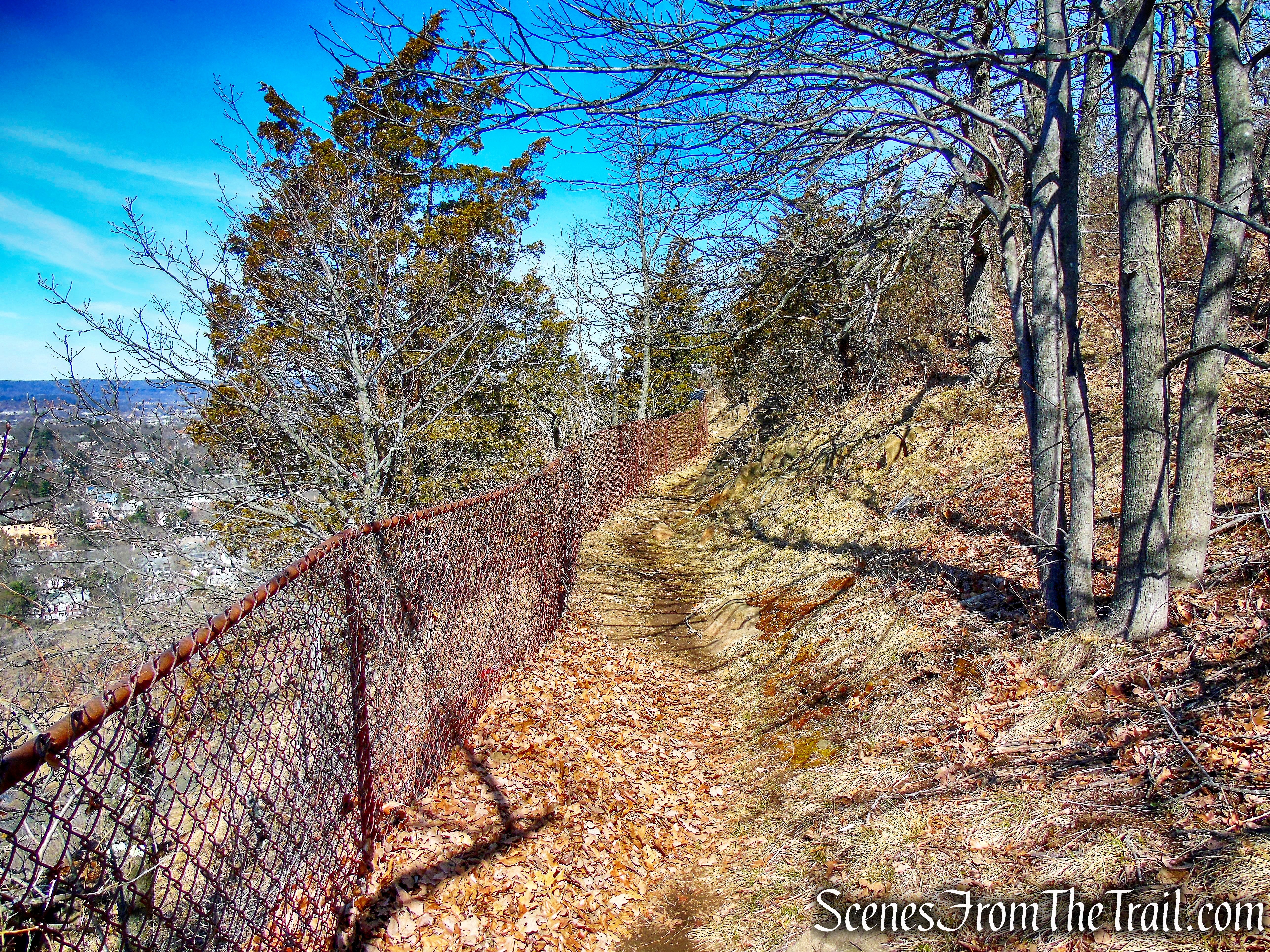 Yellow Trail - East Rock Park