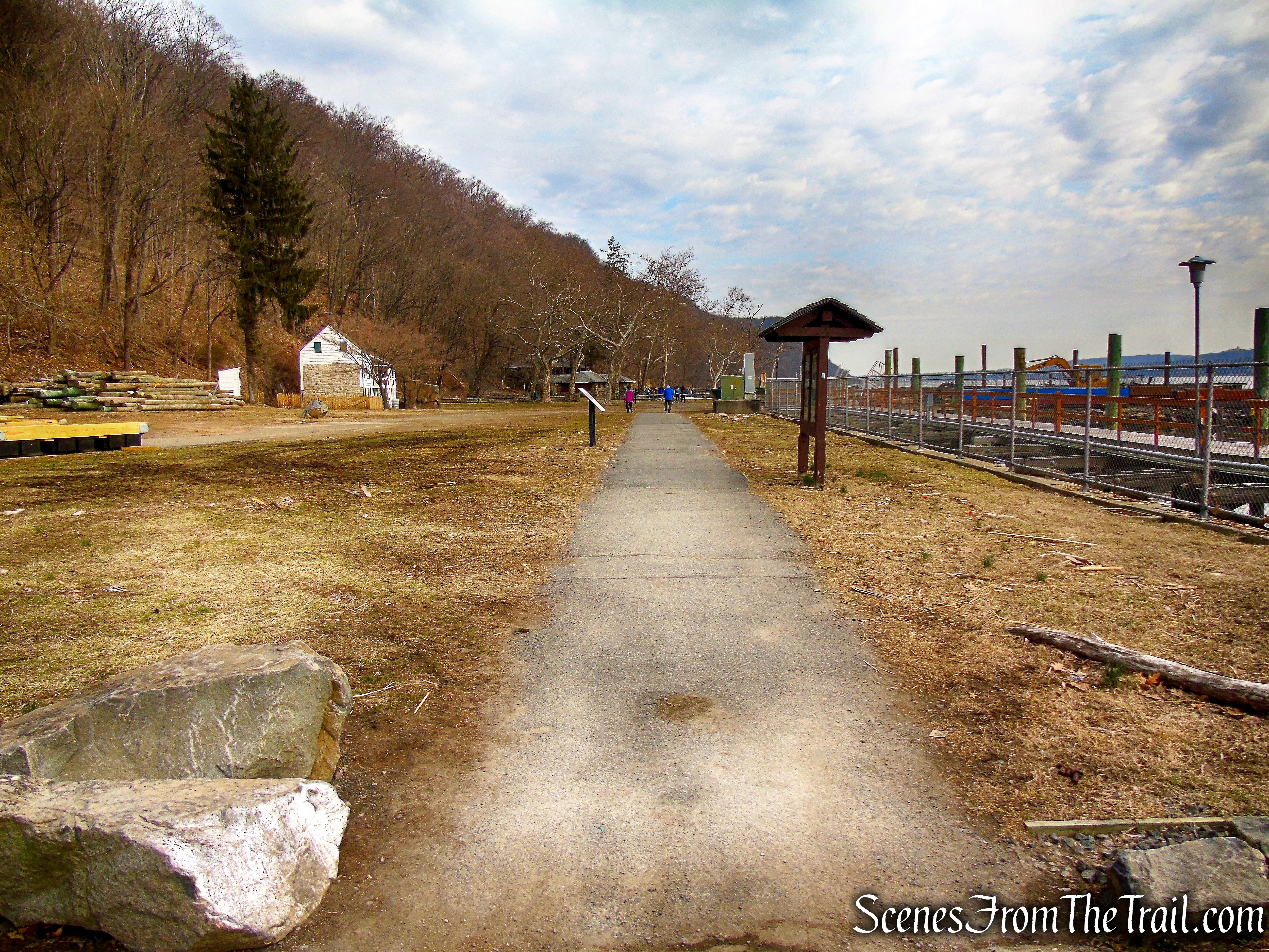 Shore Trail - Alpine Boat Basin