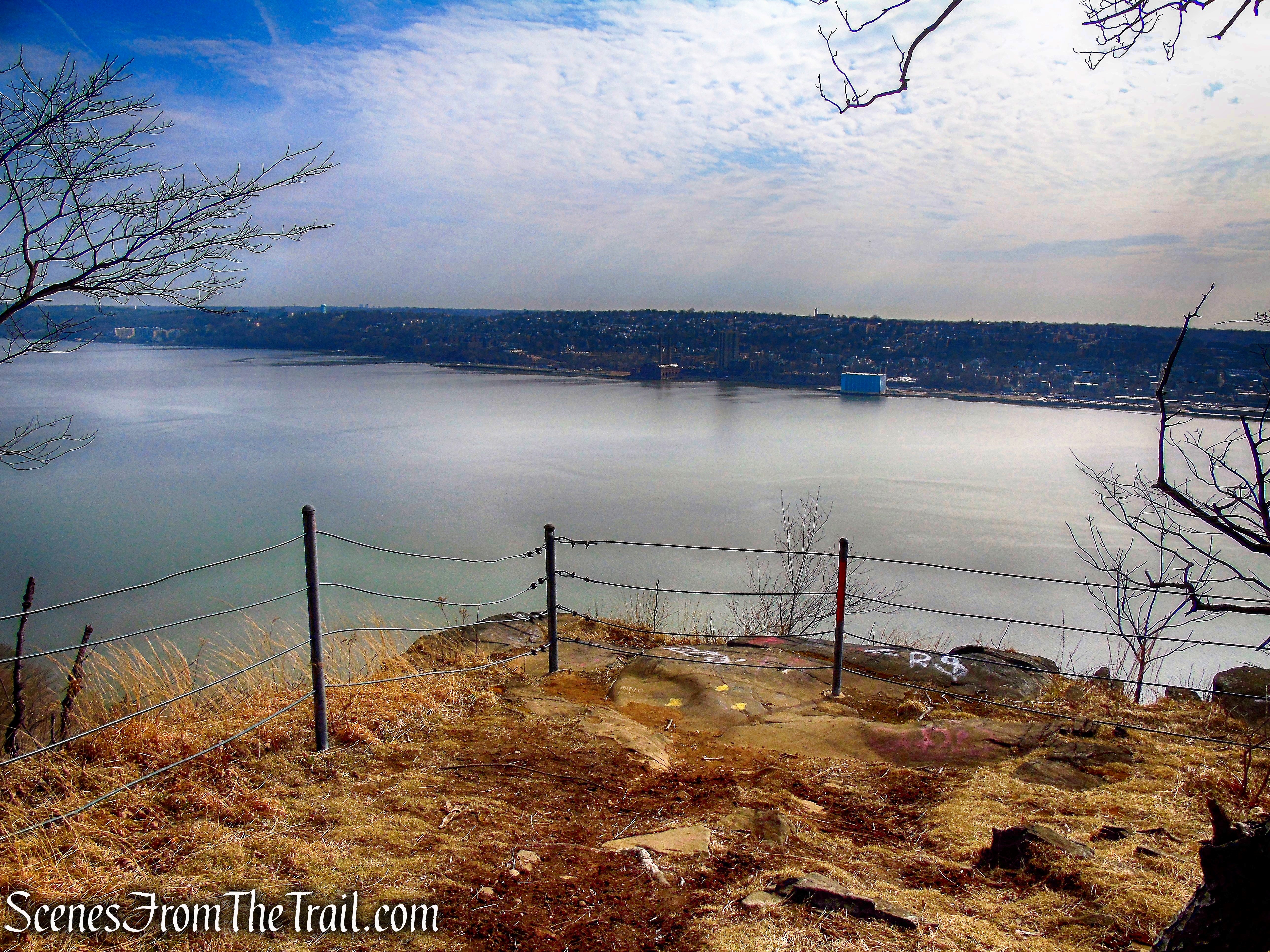 viewpoint just off the Long Path