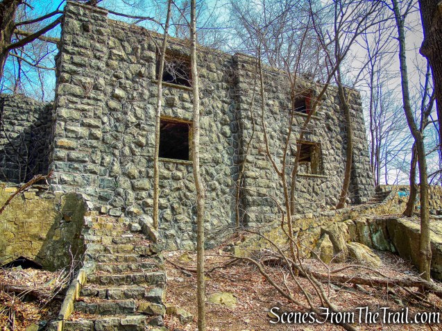 Zabriskie Ruins - Cliff Dale