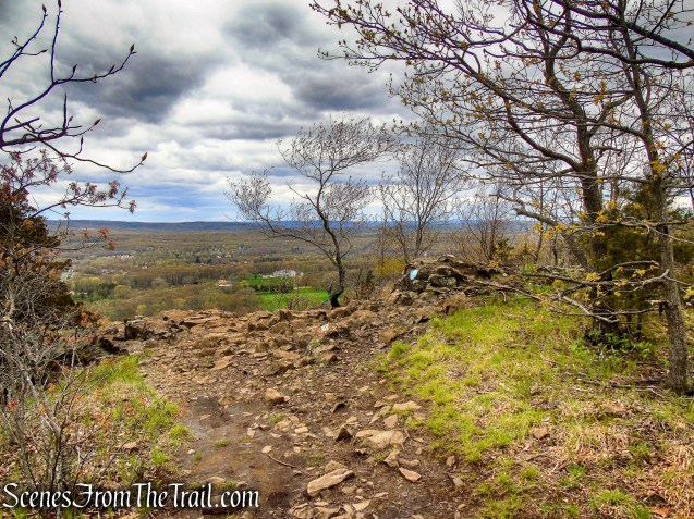 Mattabesett Trail - Chauncey Peak