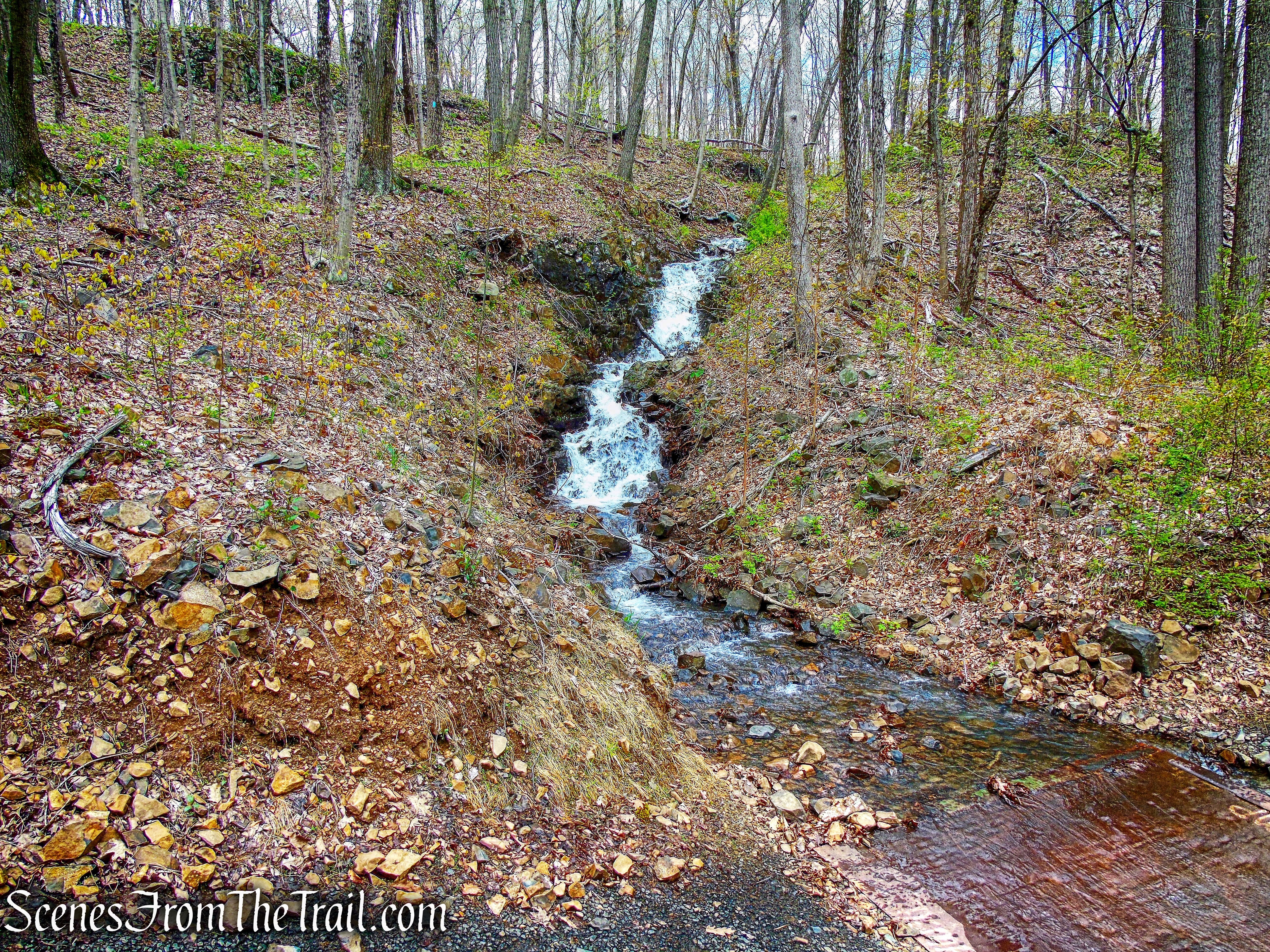 waterfall alongside Mattabesett Trail - Giuffrida Park
